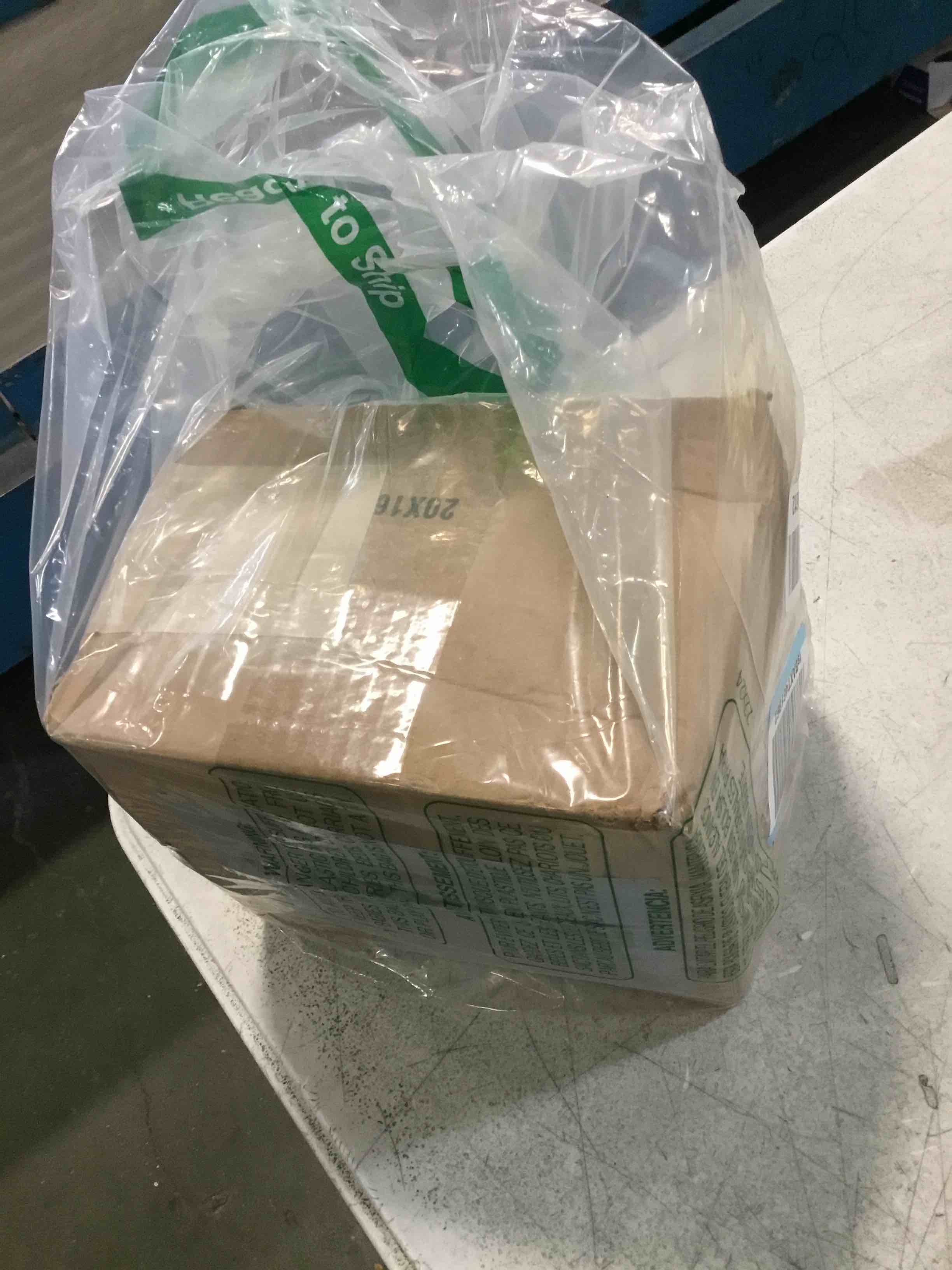 https://s3.amazonaws.com/lotting-images-prod/bidfta/TEA0483240_1730299587315.jpeg
