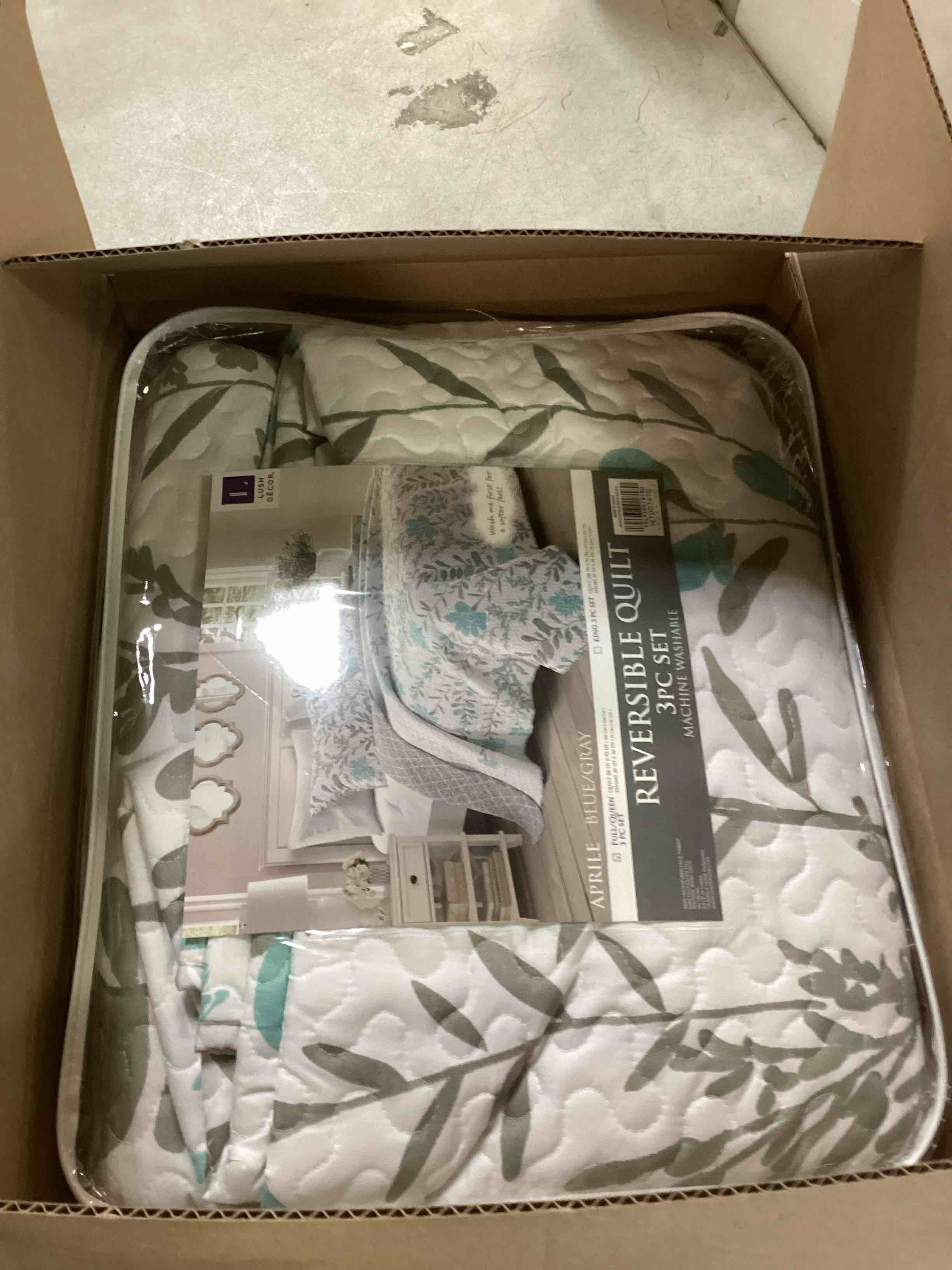 https://s3.amazonaws.com/lotting-images-prod/bidfta/TEA0483561_1729880543762.jpeg