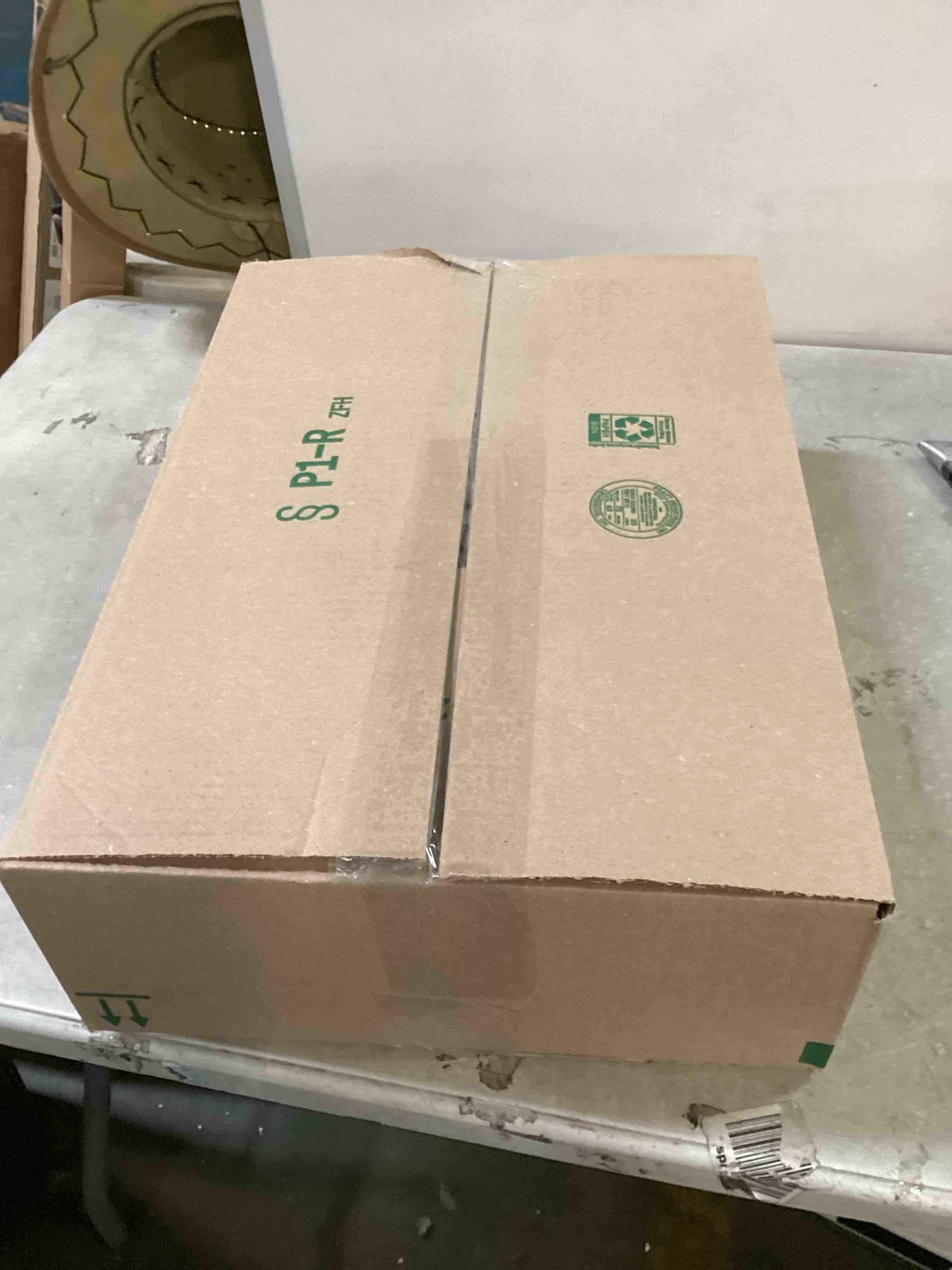 https://s3.amazonaws.com/lotting-images-prod/bidfta/TEA0483561_1729880565530.jpeg