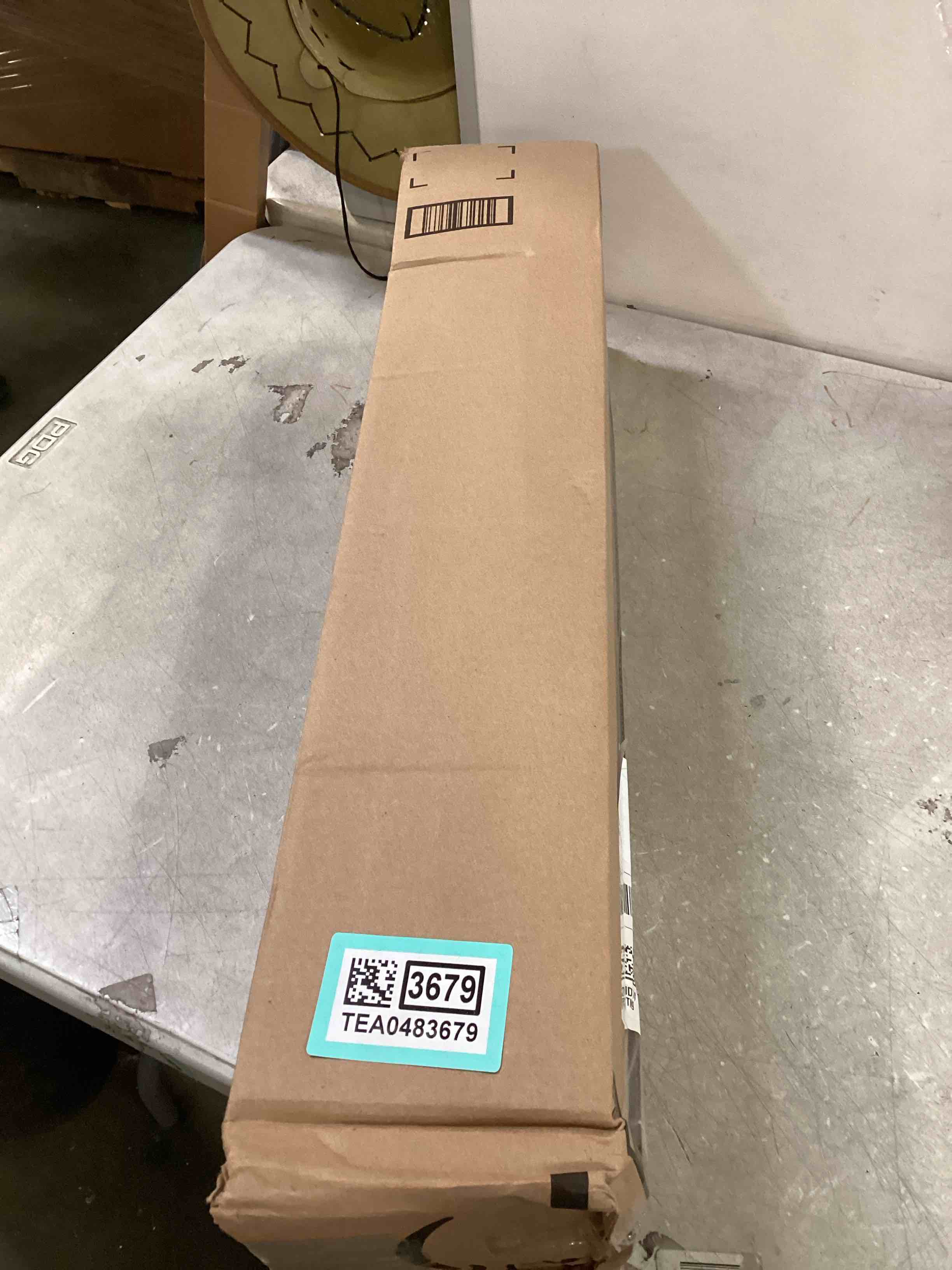 https://s3.amazonaws.com/lotting-images-prod/bidfta/TEA0483679_1729866645223.jpeg