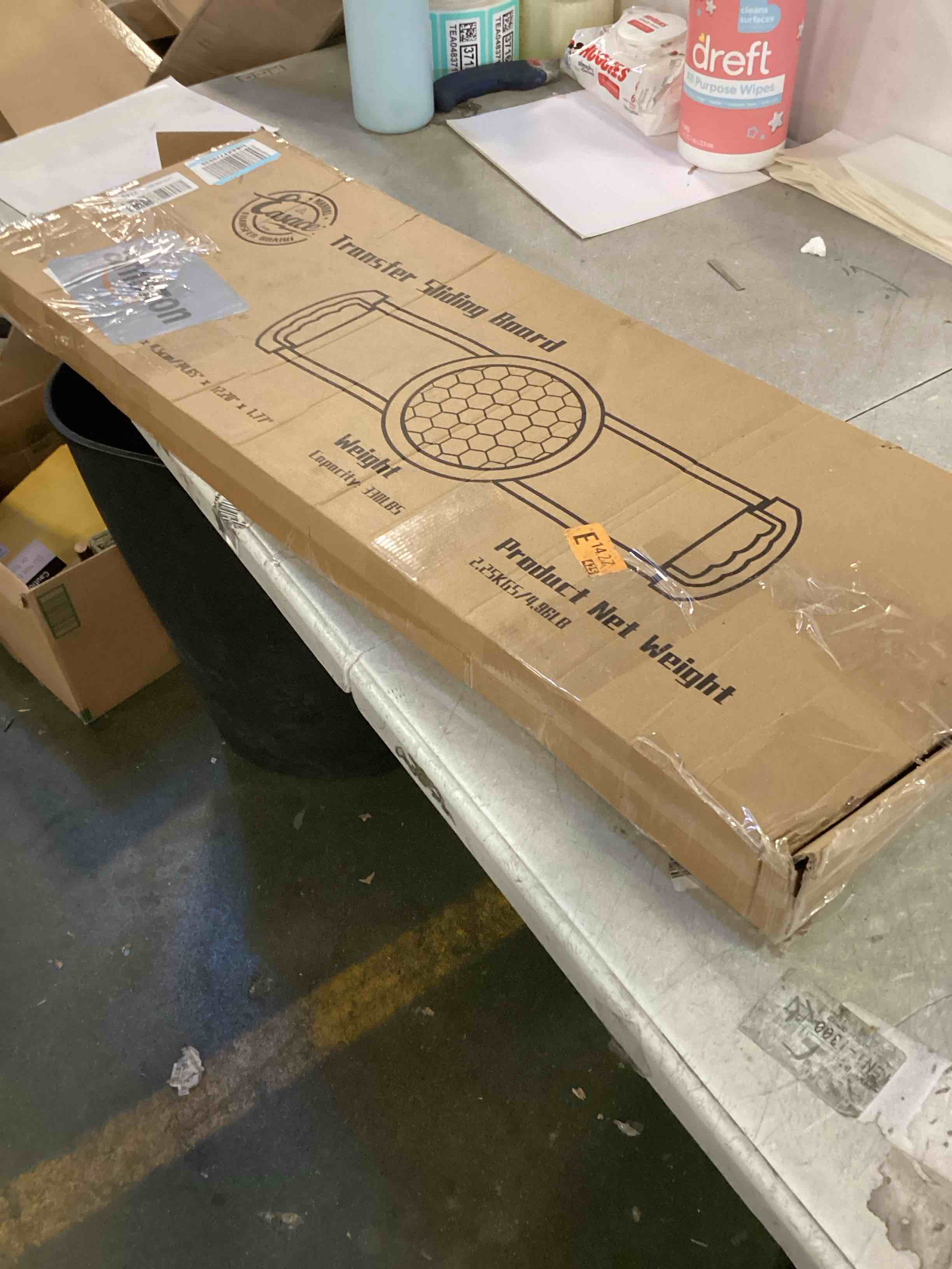 https://s3.amazonaws.com/lotting-images-prod/bidfta/TEA0483723_1729800845530.jpeg
