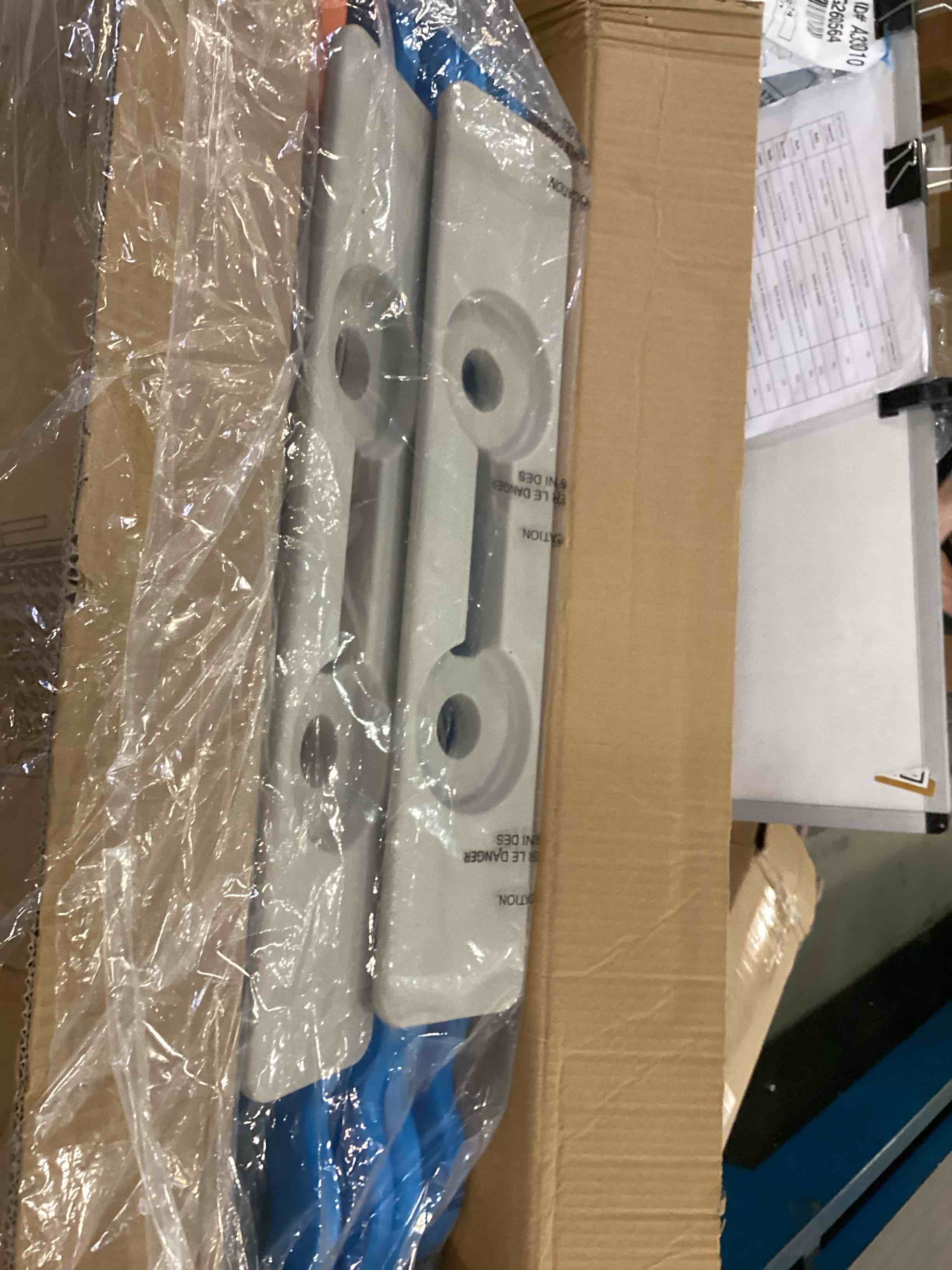 https://s3.amazonaws.com/lotting-images-prod/bidfta/TEA0483746_1729800391407.jpeg