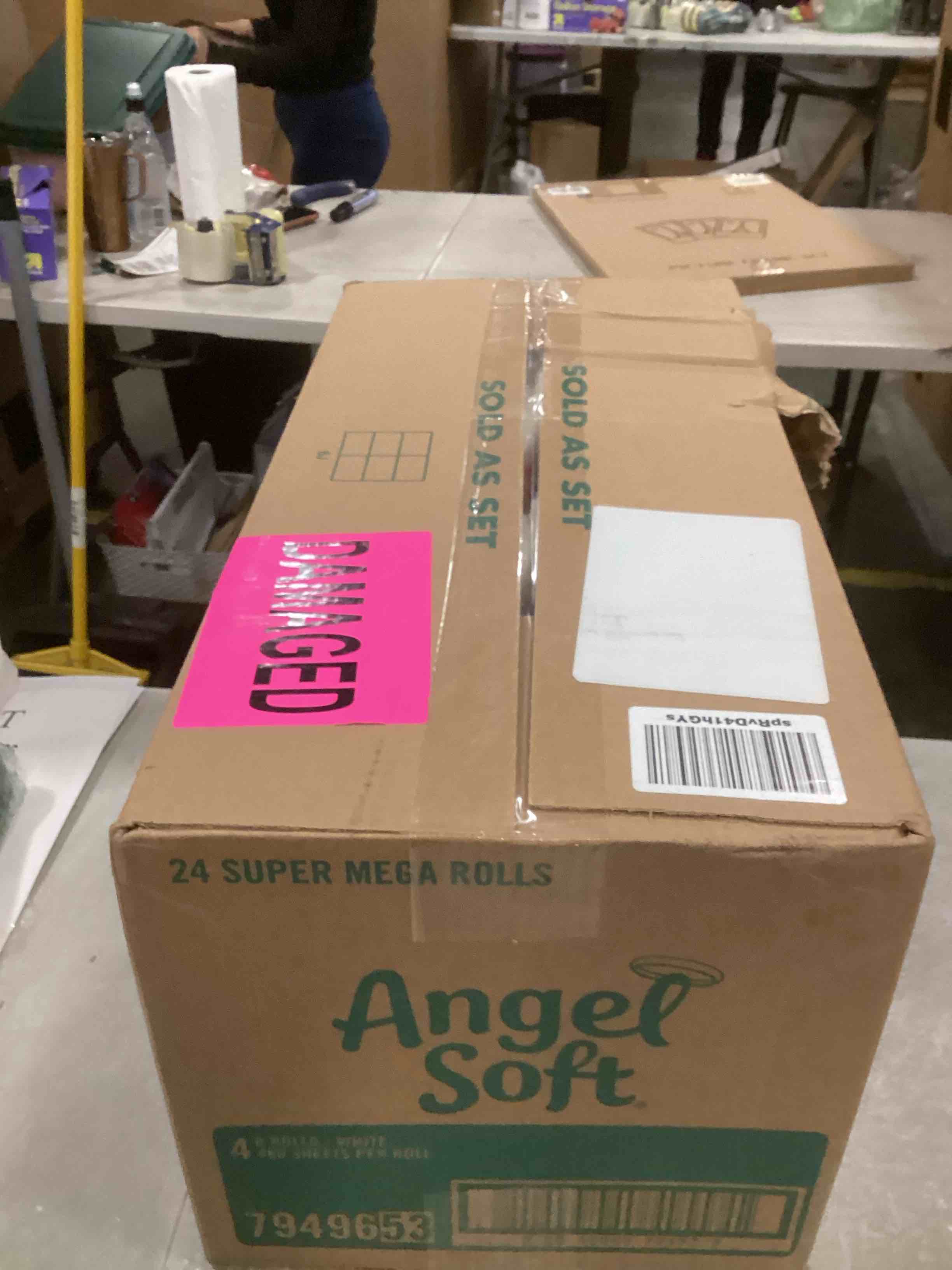 https://s3.amazonaws.com/lotting-images-prod/bidfta/TEA0484362_1730377955275.jpeg
