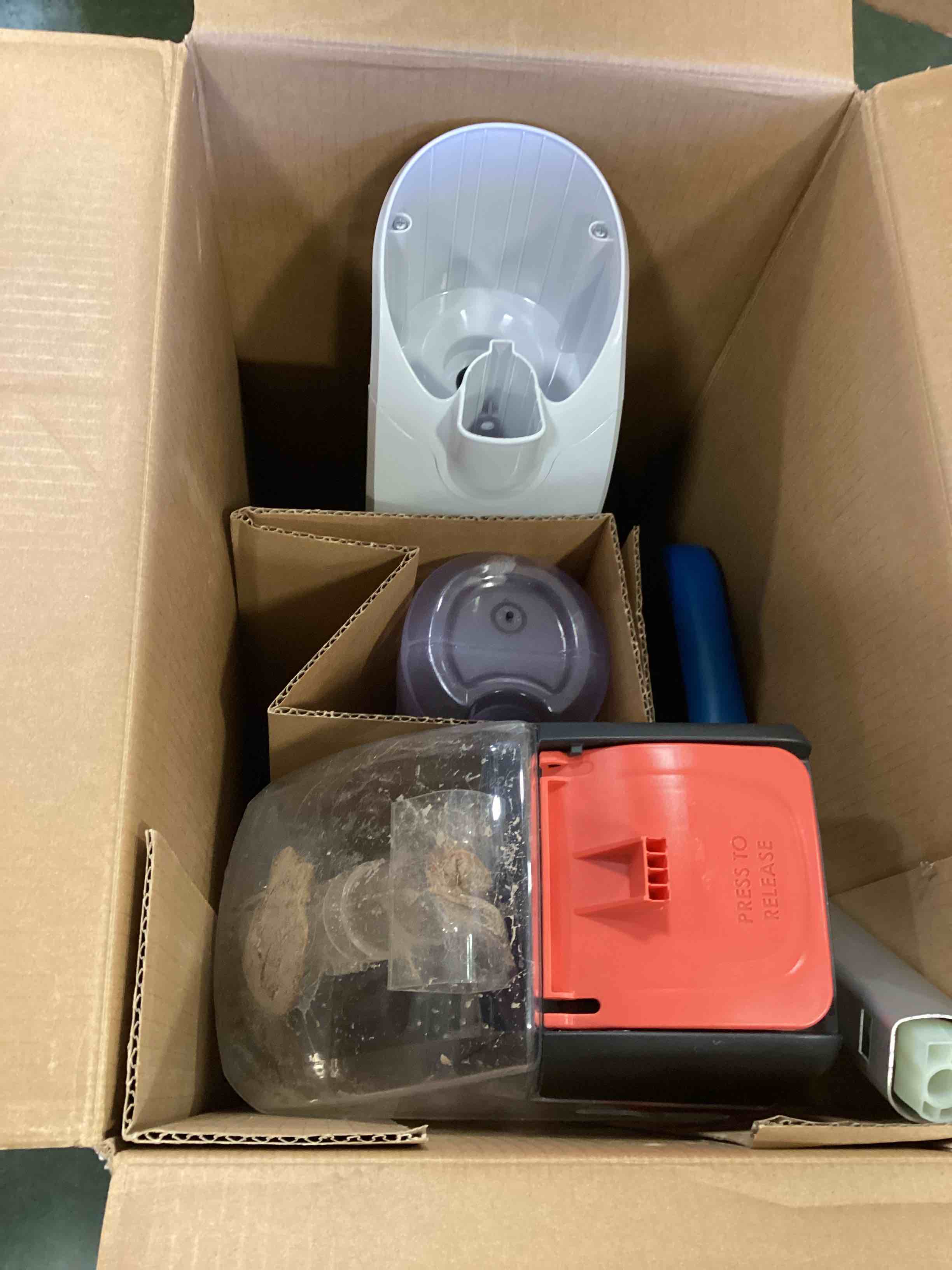 https://s3.amazonaws.com/lotting-images-prod/bidfta/TEA0484974_1729784181110.jpeg