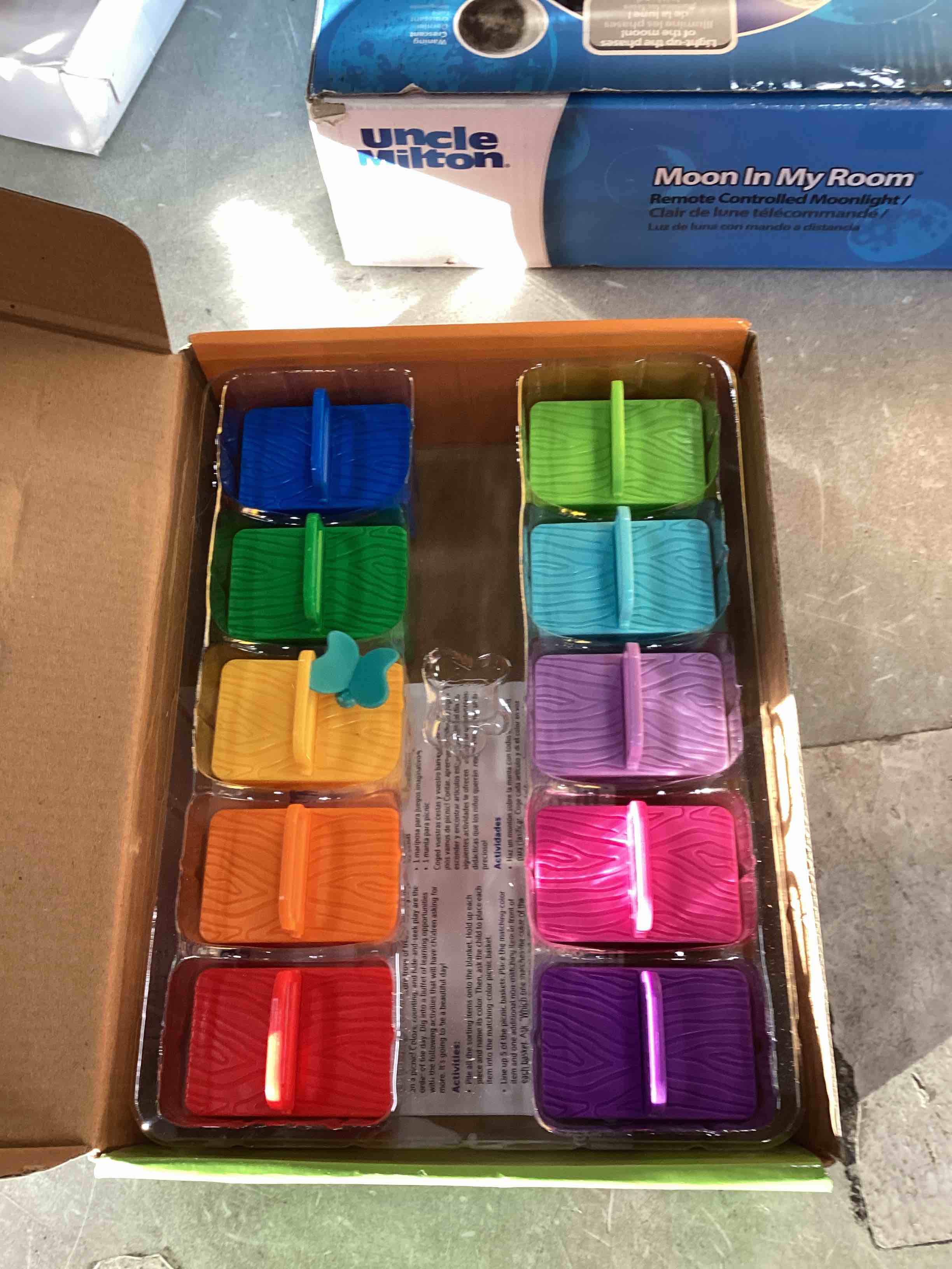 https://s3.amazonaws.com/lotting-images-prod/bidfta/TEA0485269_1729688008032.jpeg