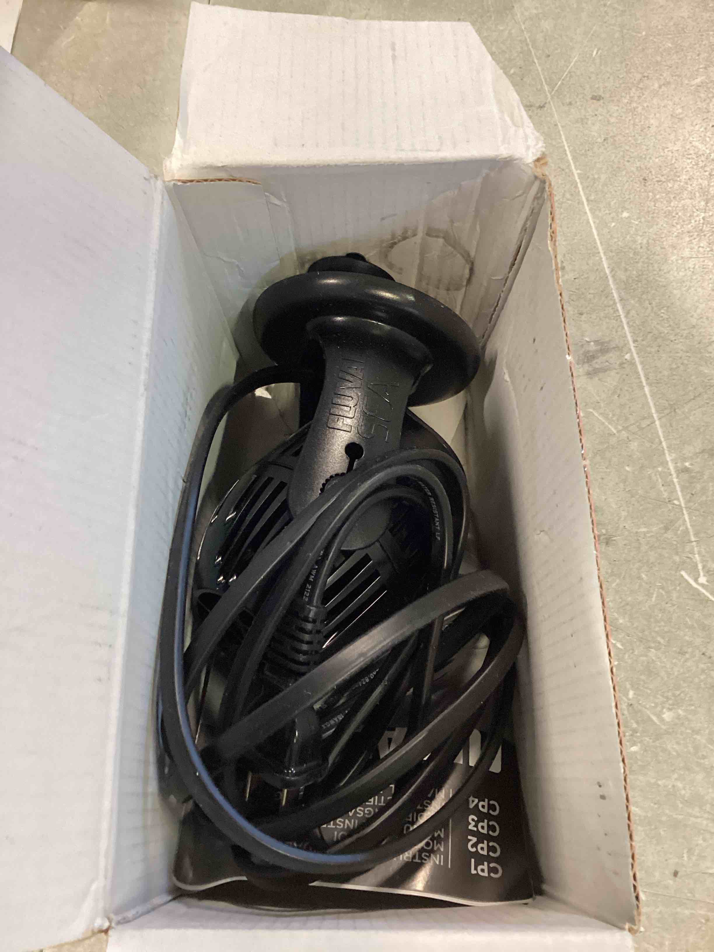 https://s3.amazonaws.com/lotting-images-prod/bidfta/TEA0485274_1729687057204.jpeg