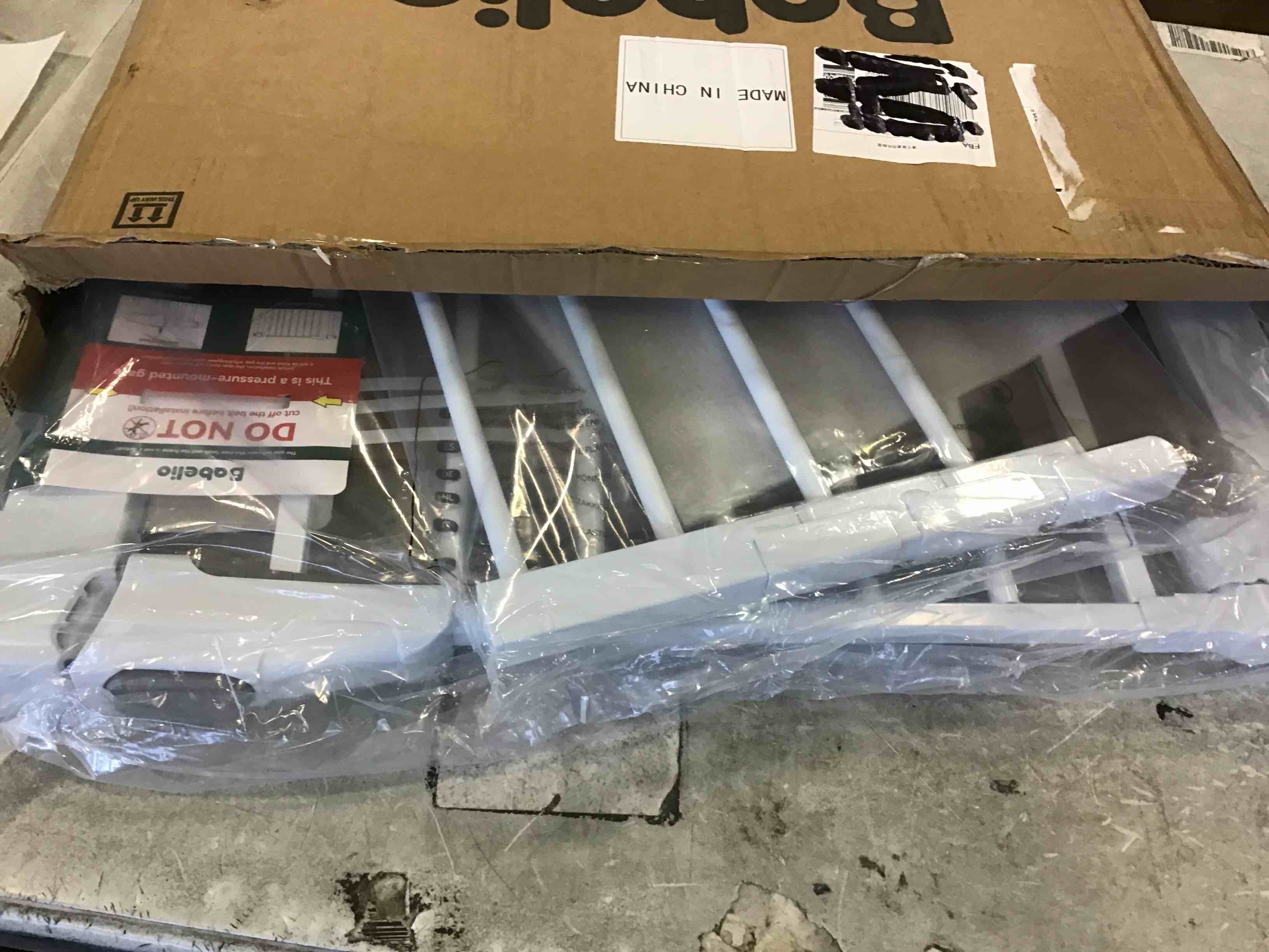 https://s3.amazonaws.com/lotting-images-prod/bidfta/TEA0485406_1729607784929.jpeg