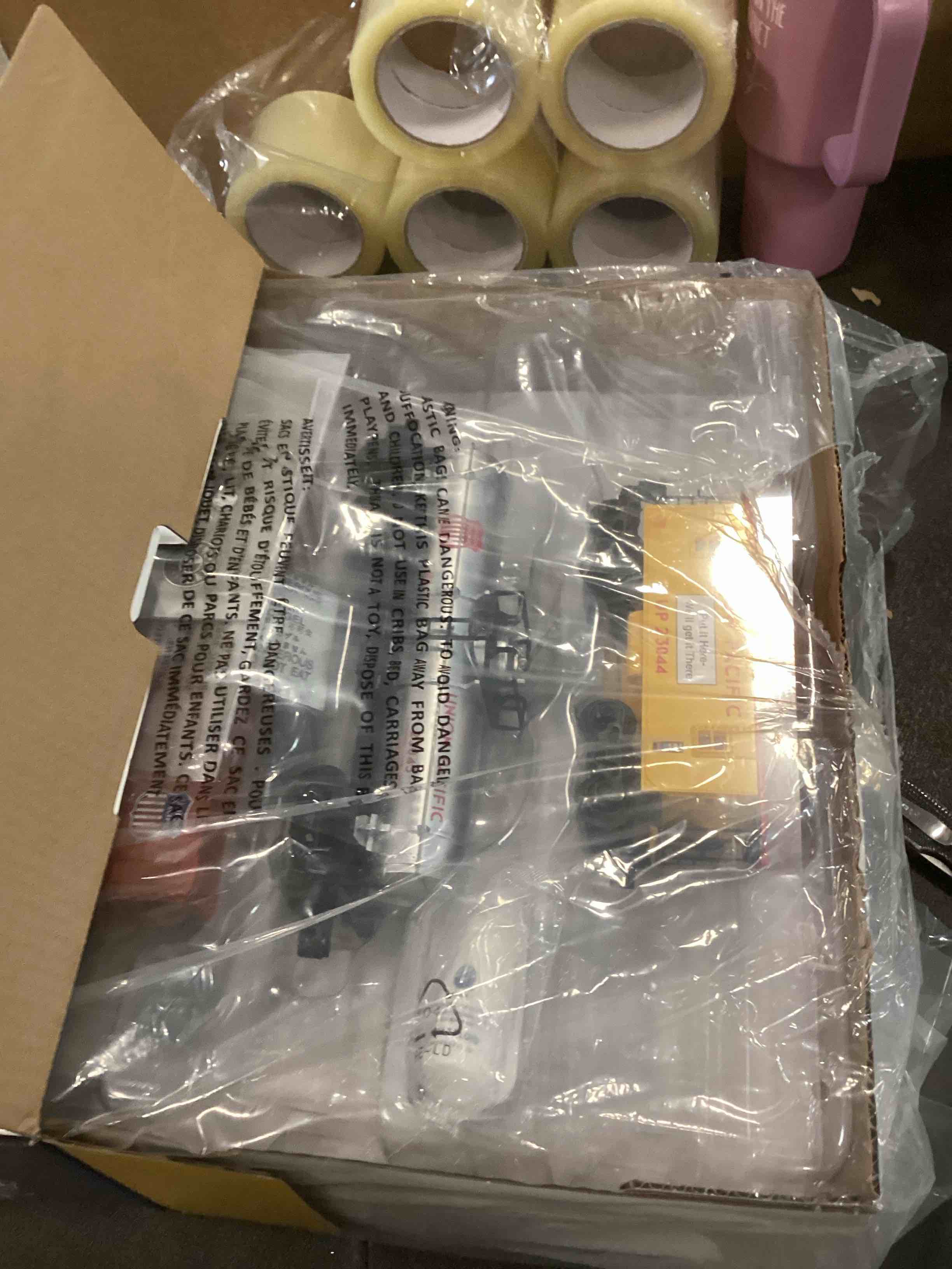 https://s3.amazonaws.com/lotting-images-prod/bidfta/TEA0486235_1731422636005.jpeg