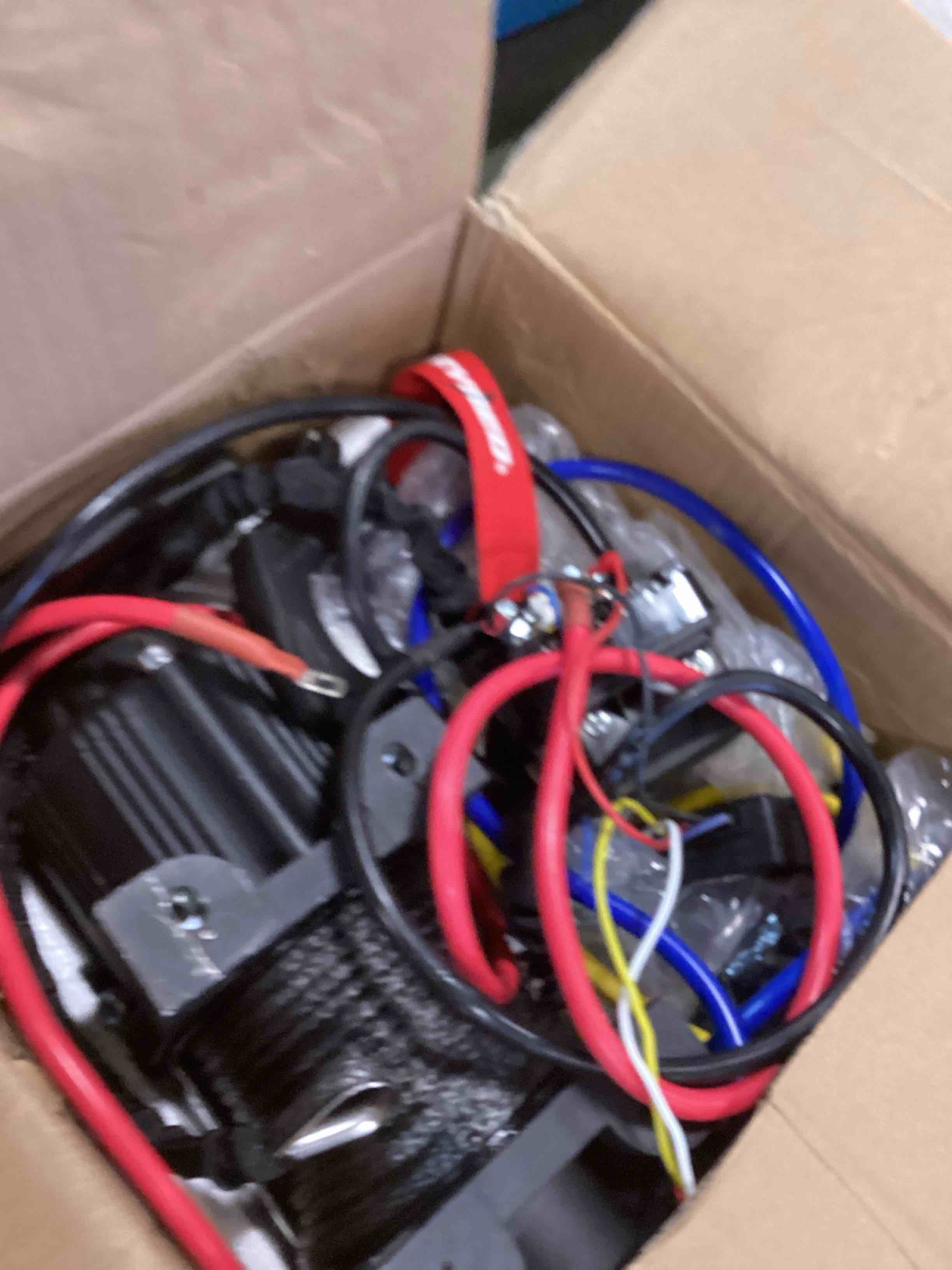 https://s3.amazonaws.com/lotting-images-prod/bidfta/TEA0486361_1731086346155.jpeg