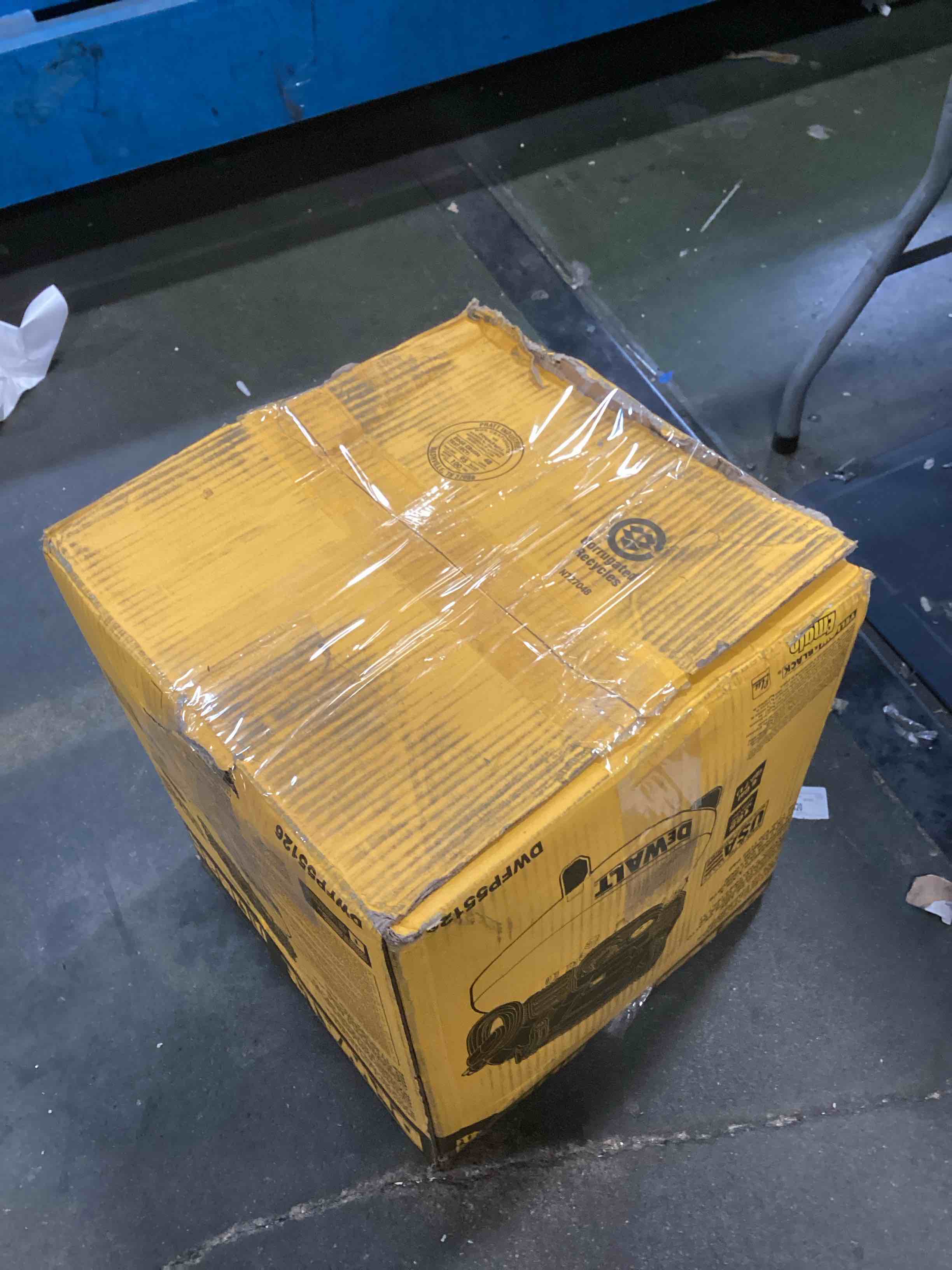 https://s3.amazonaws.com/lotting-images-prod/bidfta/TEA0486368_1731085680058.jpeg