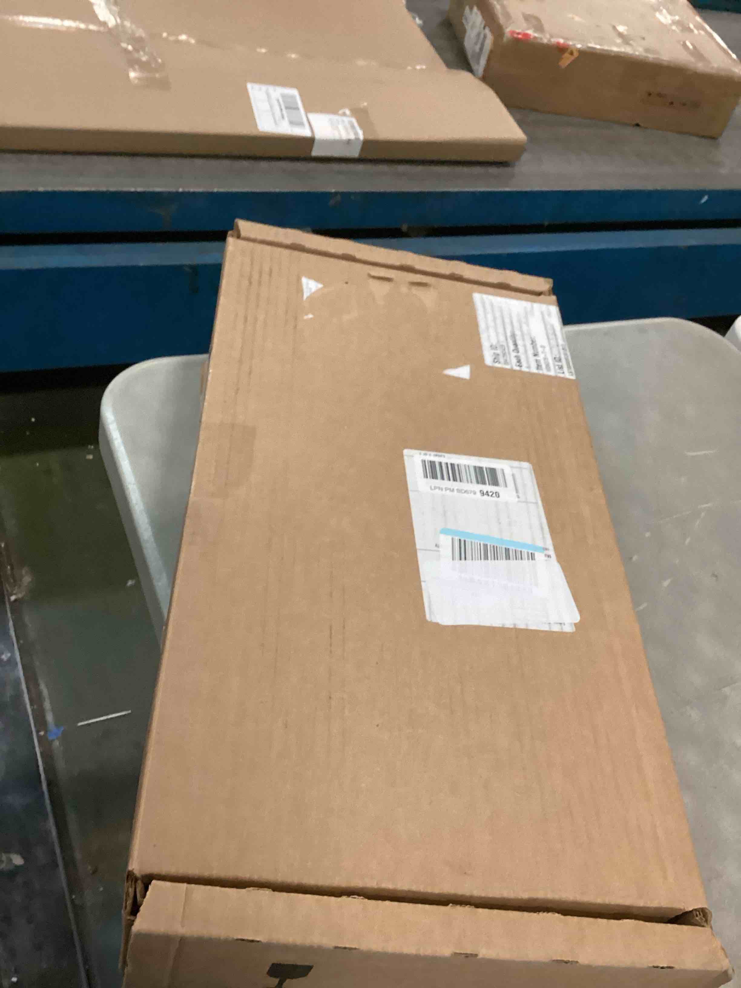 https://s3.amazonaws.com/lotting-images-prod/bidfta/TEA0486402_1731082556530.jpeg