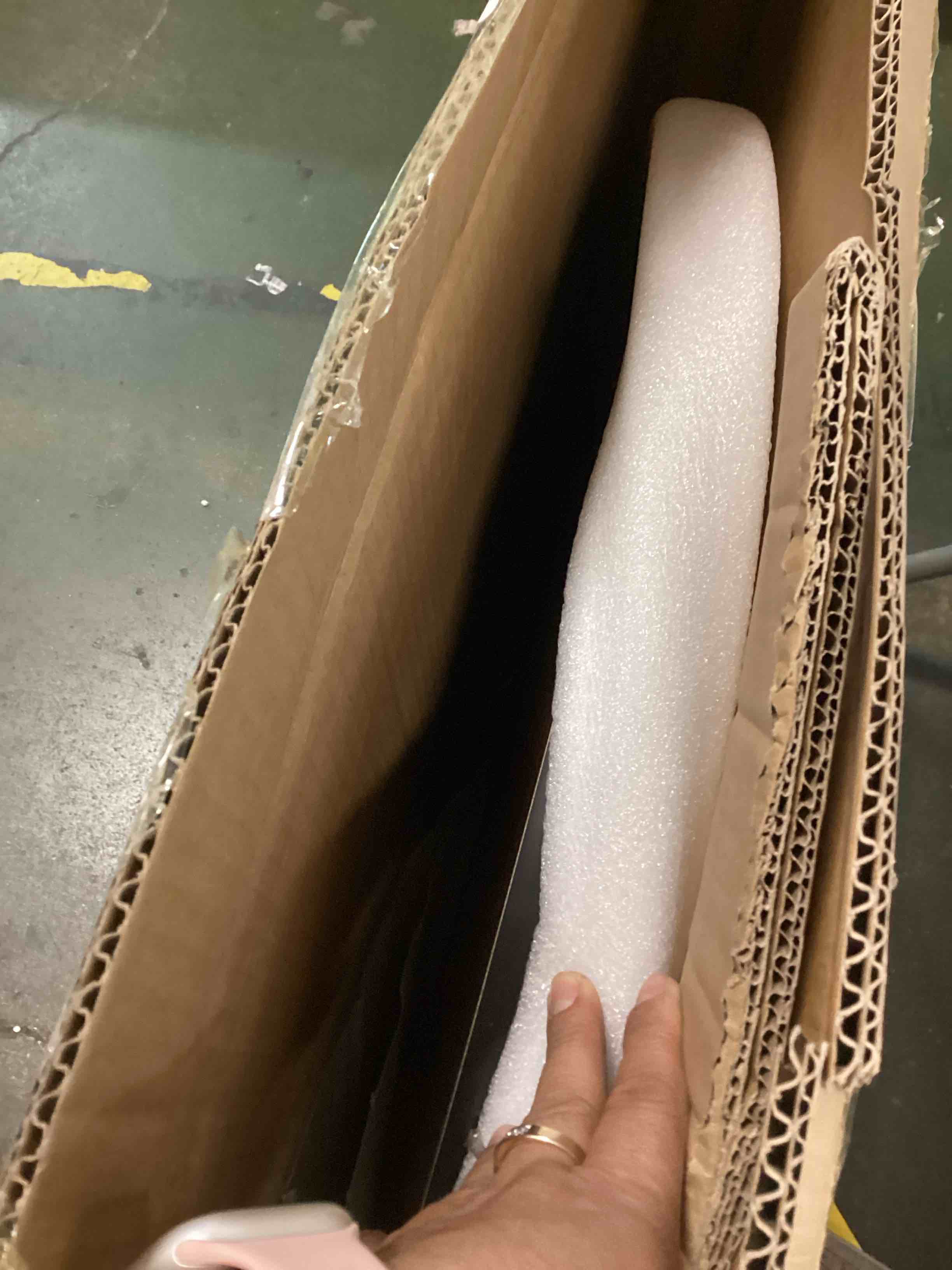 https://s3.amazonaws.com/lotting-images-prod/bidfta/TEA0486894_1730897874519.jpeg