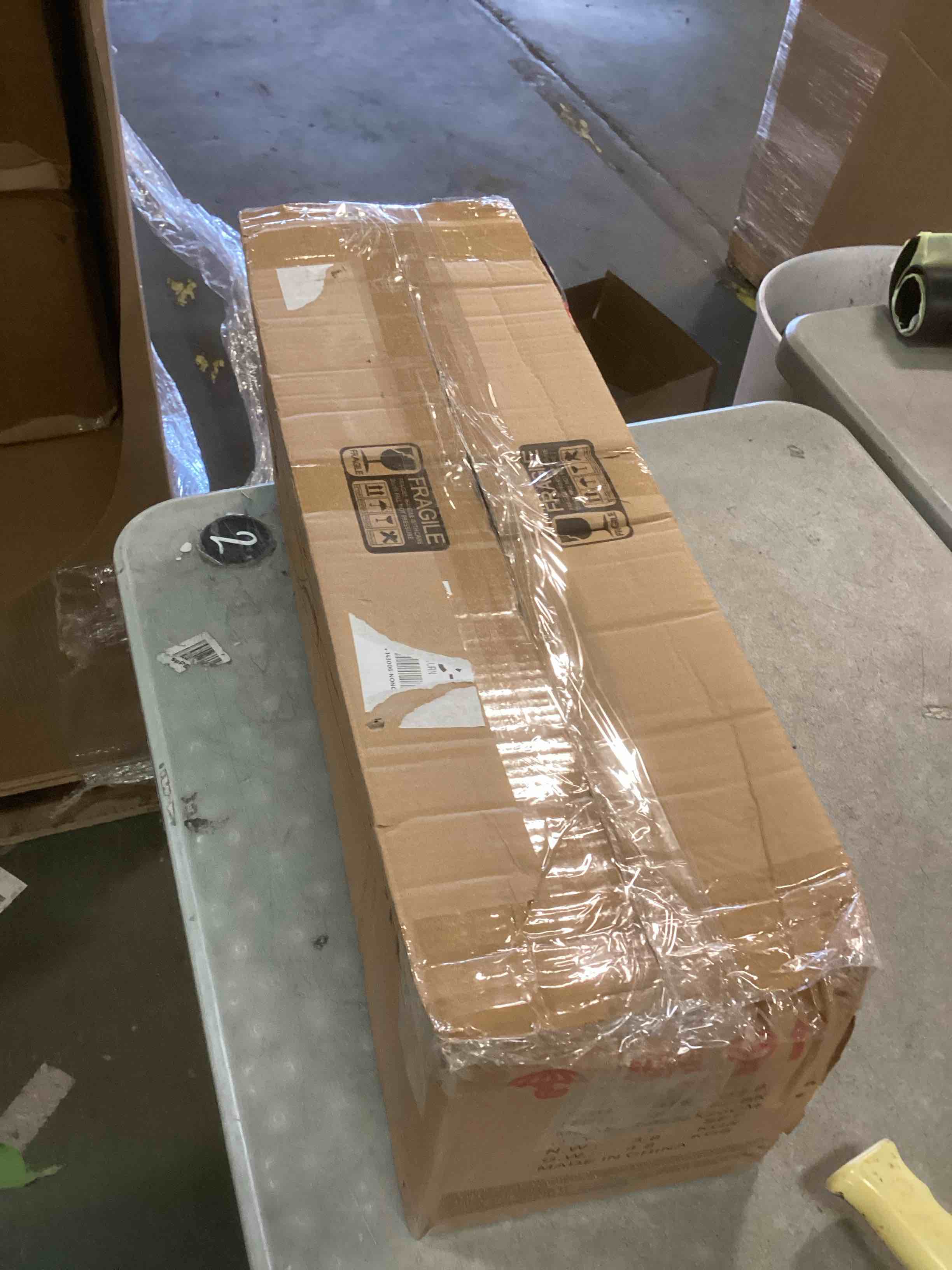 https://s3.amazonaws.com/lotting-images-prod/bidfta/TEA0487527_1730480966796.jpeg
