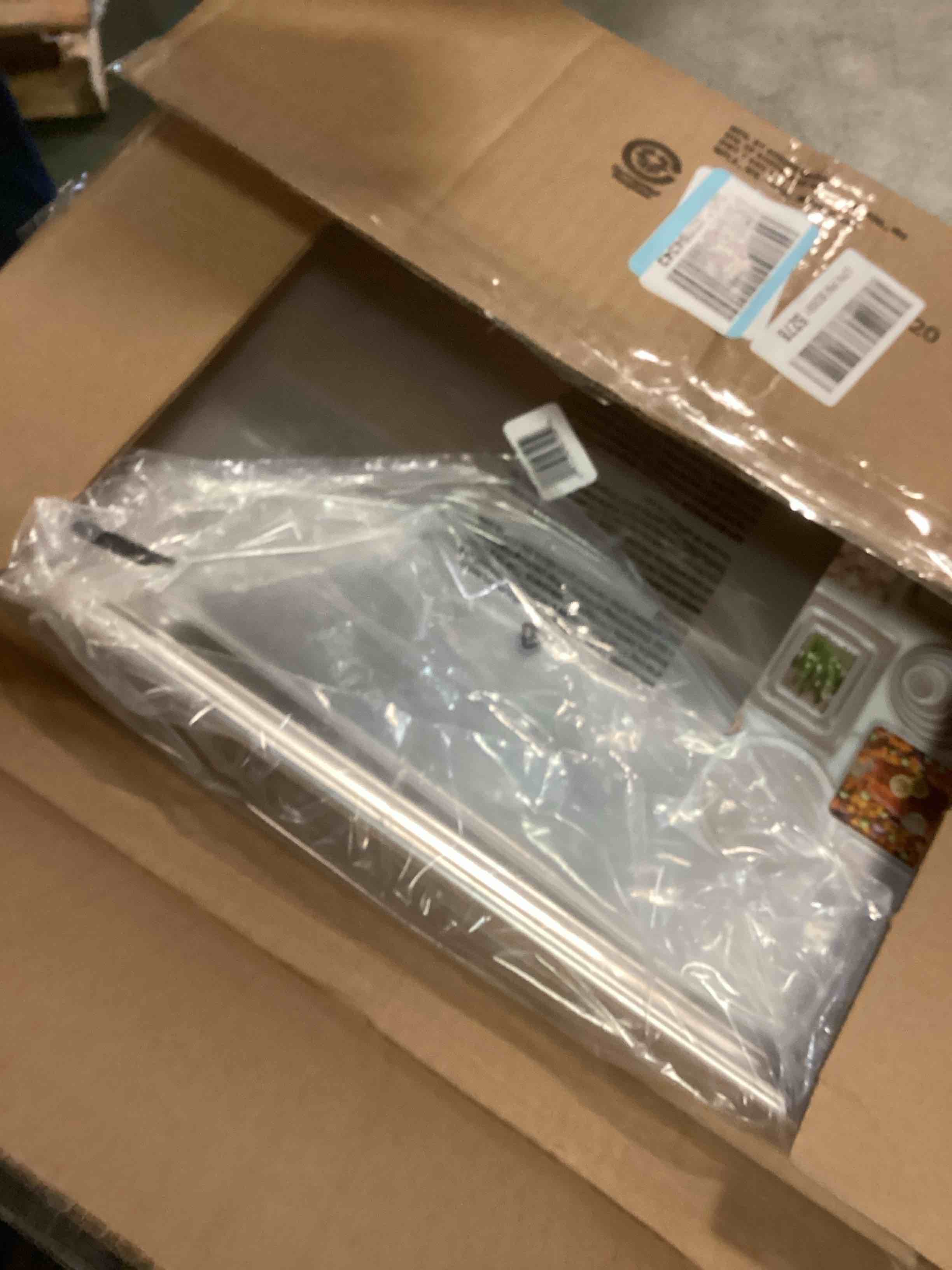 https://s3.amazonaws.com/lotting-images-prod/bidfta/TEA0487570_1730473907330.jpeg