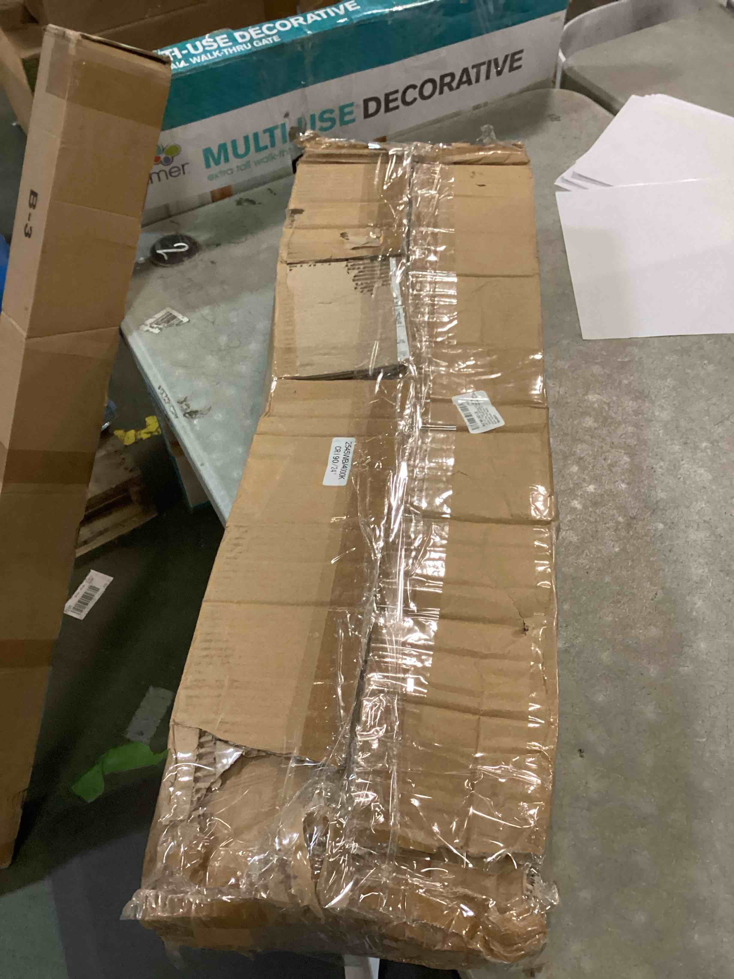 https://s3.amazonaws.com/lotting-images-prod/bidfta/TEA0487686_1730462294327.jpeg