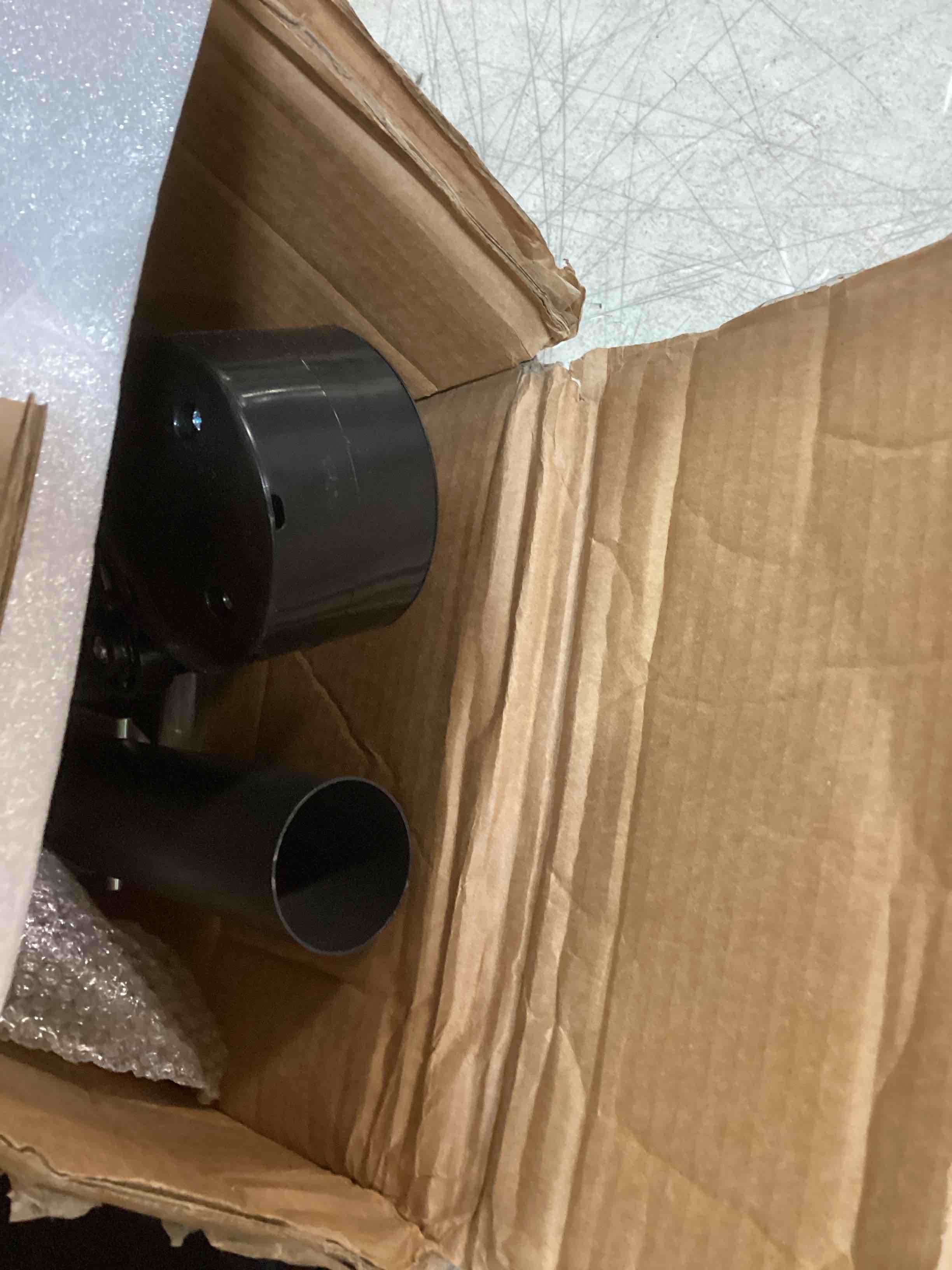 https://s3.amazonaws.com/lotting-images-prod/bidfta/TEA0487882_1730387926683.jpeg