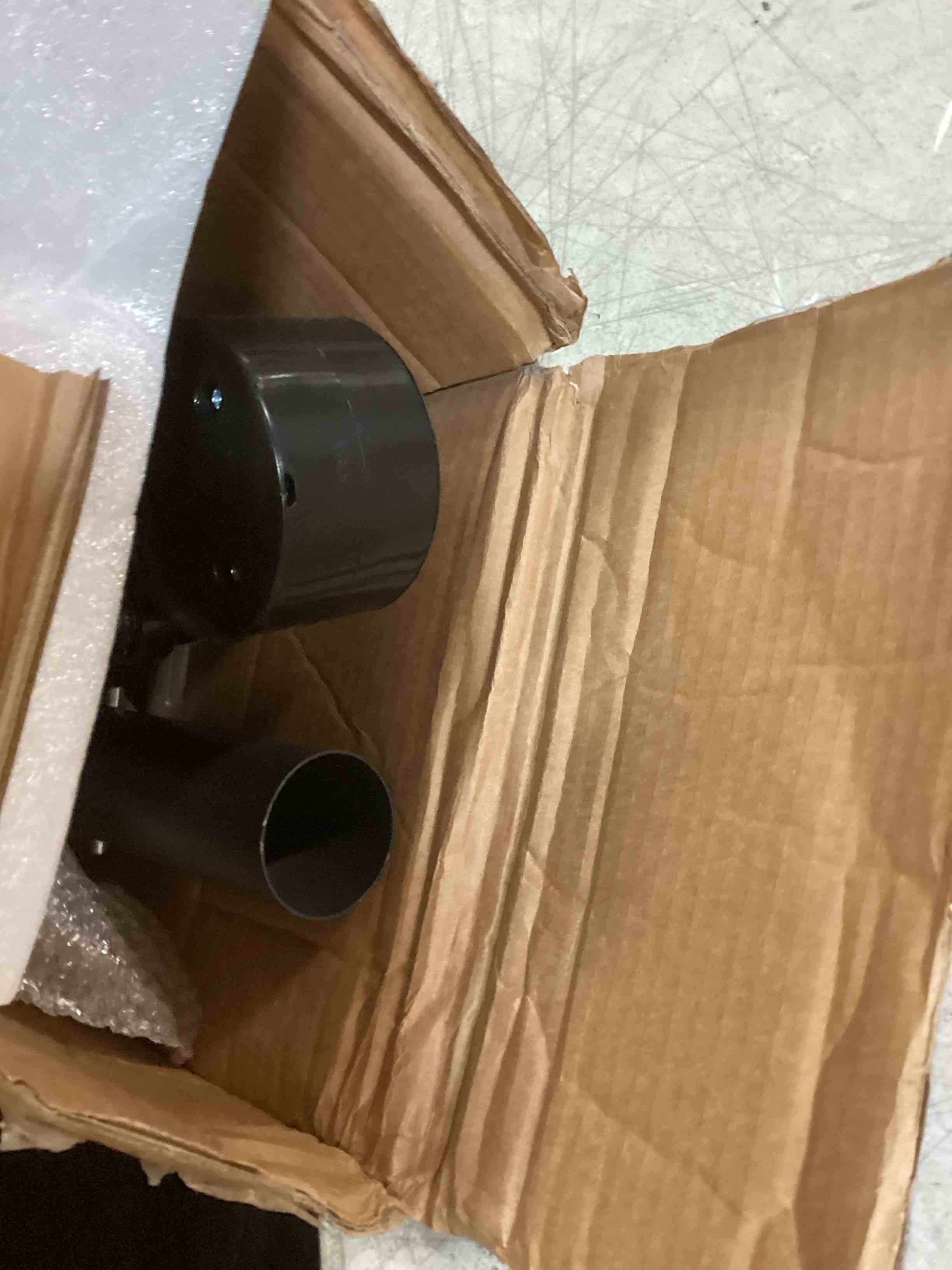 https://s3.amazonaws.com/lotting-images-prod/bidfta/TEA0487882_1730387927773.jpeg