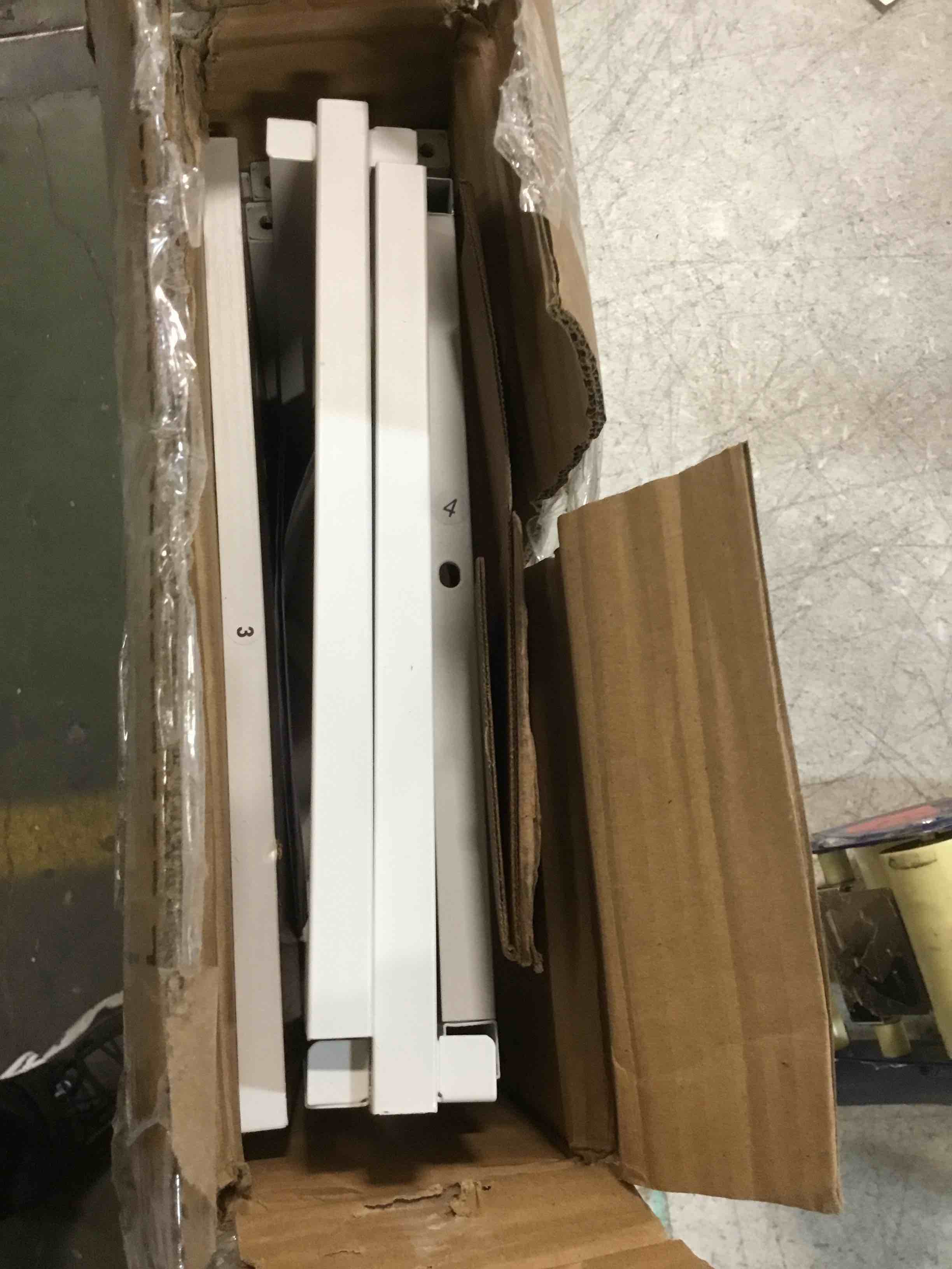 https://s3.amazonaws.com/lotting-images-prod/bidfta/TEA0489432_1729885162584.jpeg