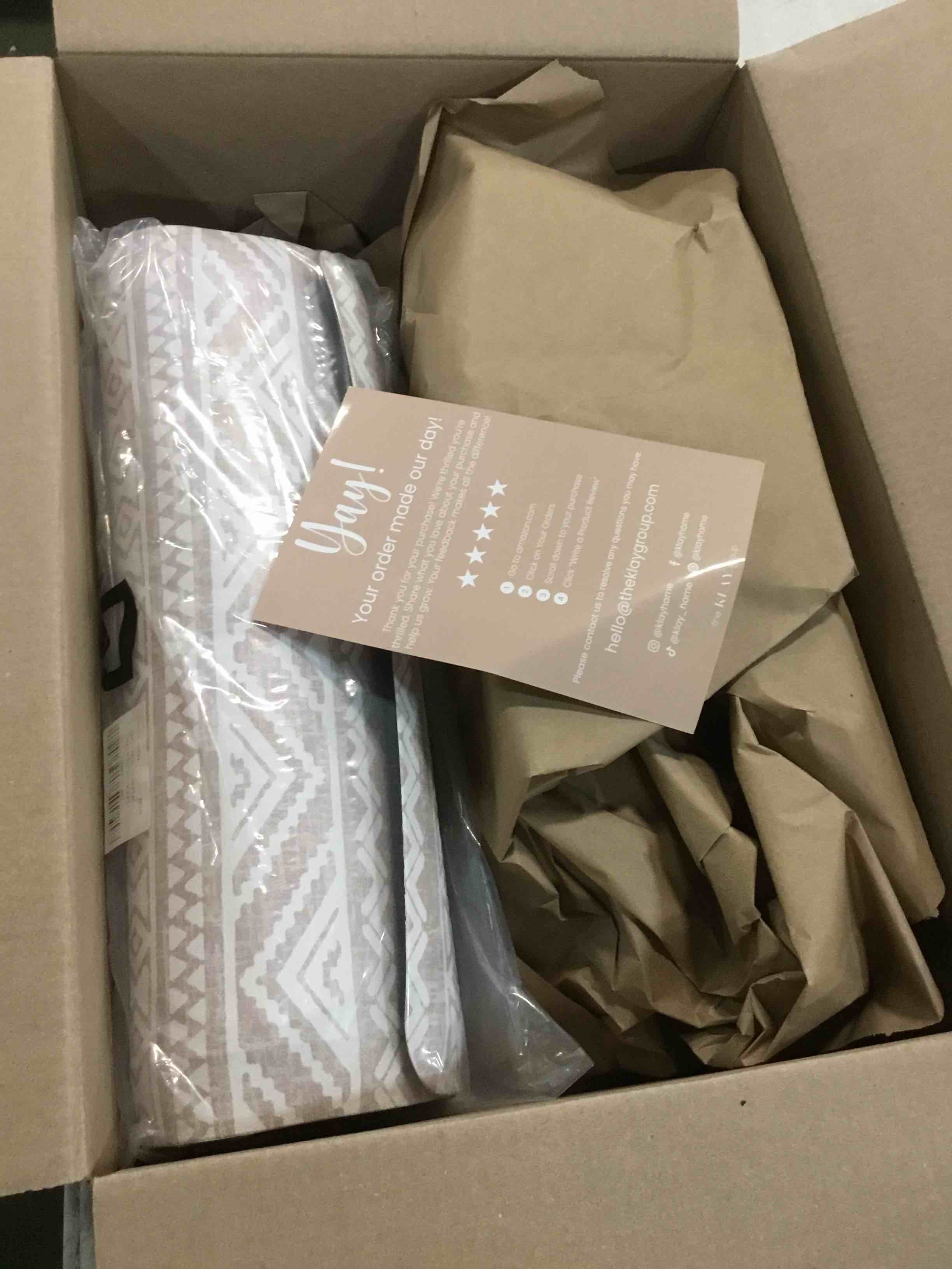 https://s3.amazonaws.com/lotting-images-prod/bidfta/TEA0489451_1729881281893.jpeg