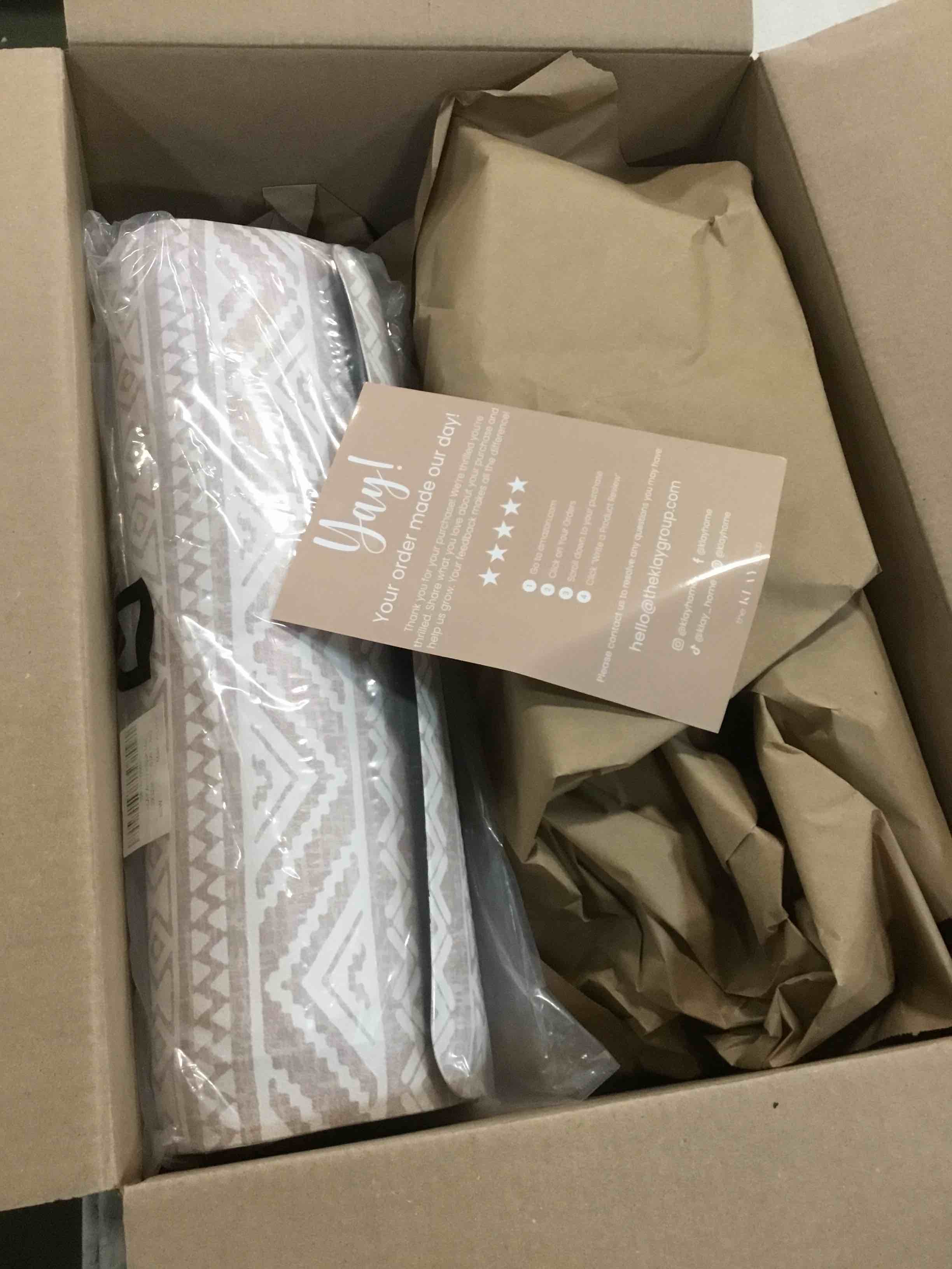 https://s3.amazonaws.com/lotting-images-prod/bidfta/TEA0489451_1729881283065.jpeg