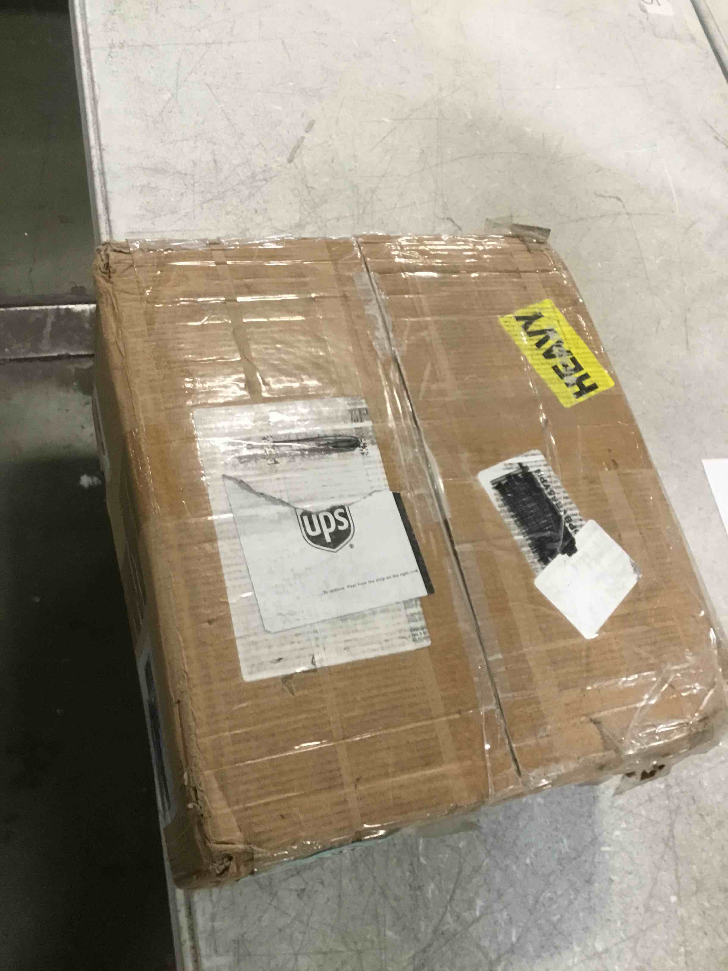 https://s3.amazonaws.com/lotting-images-prod/bidfta/TEA0489514_1729877142521.jpeg