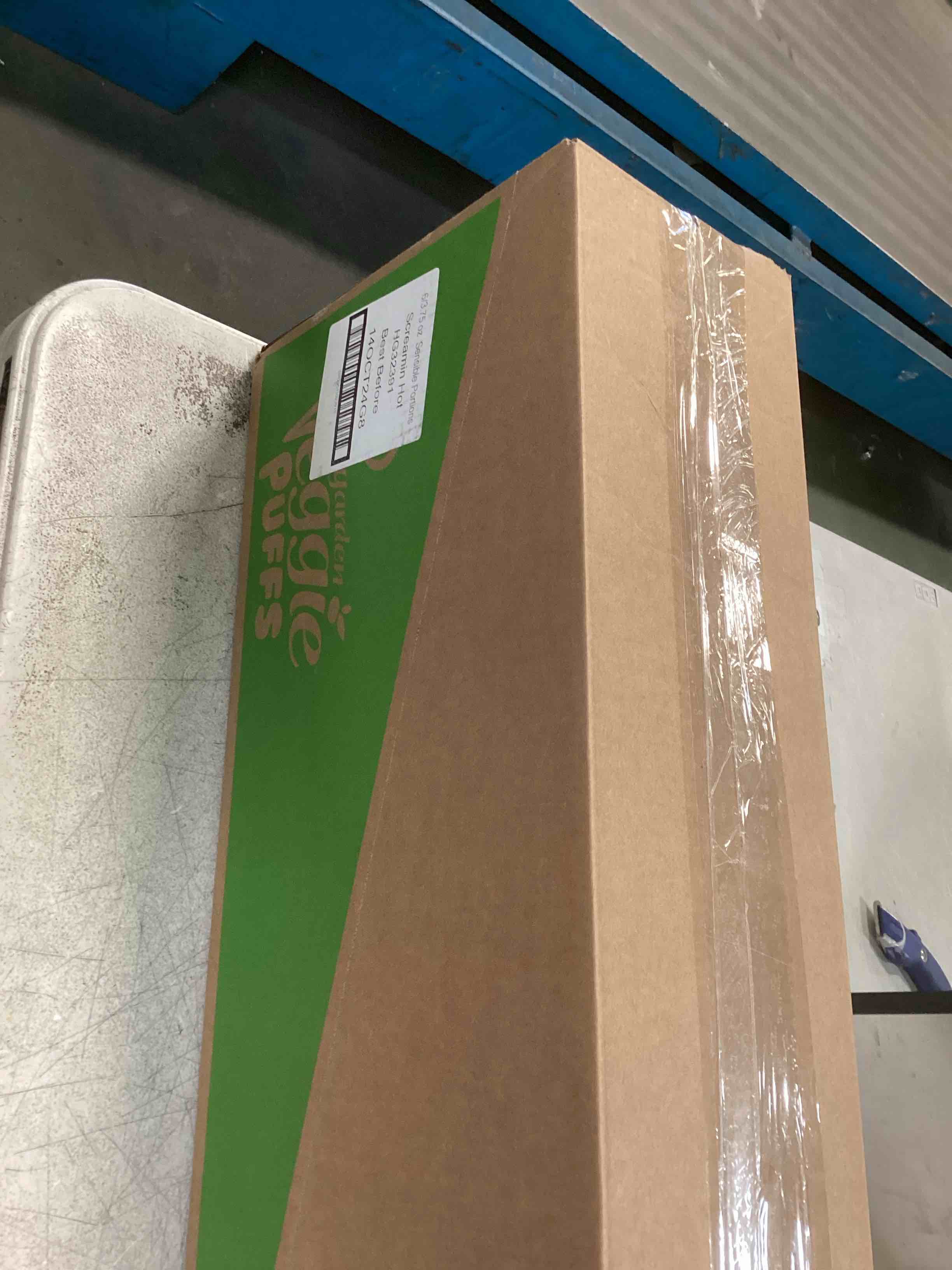 https://s3.amazonaws.com/lotting-images-prod/bidfta/TEA0489688_1729792032529.jpeg