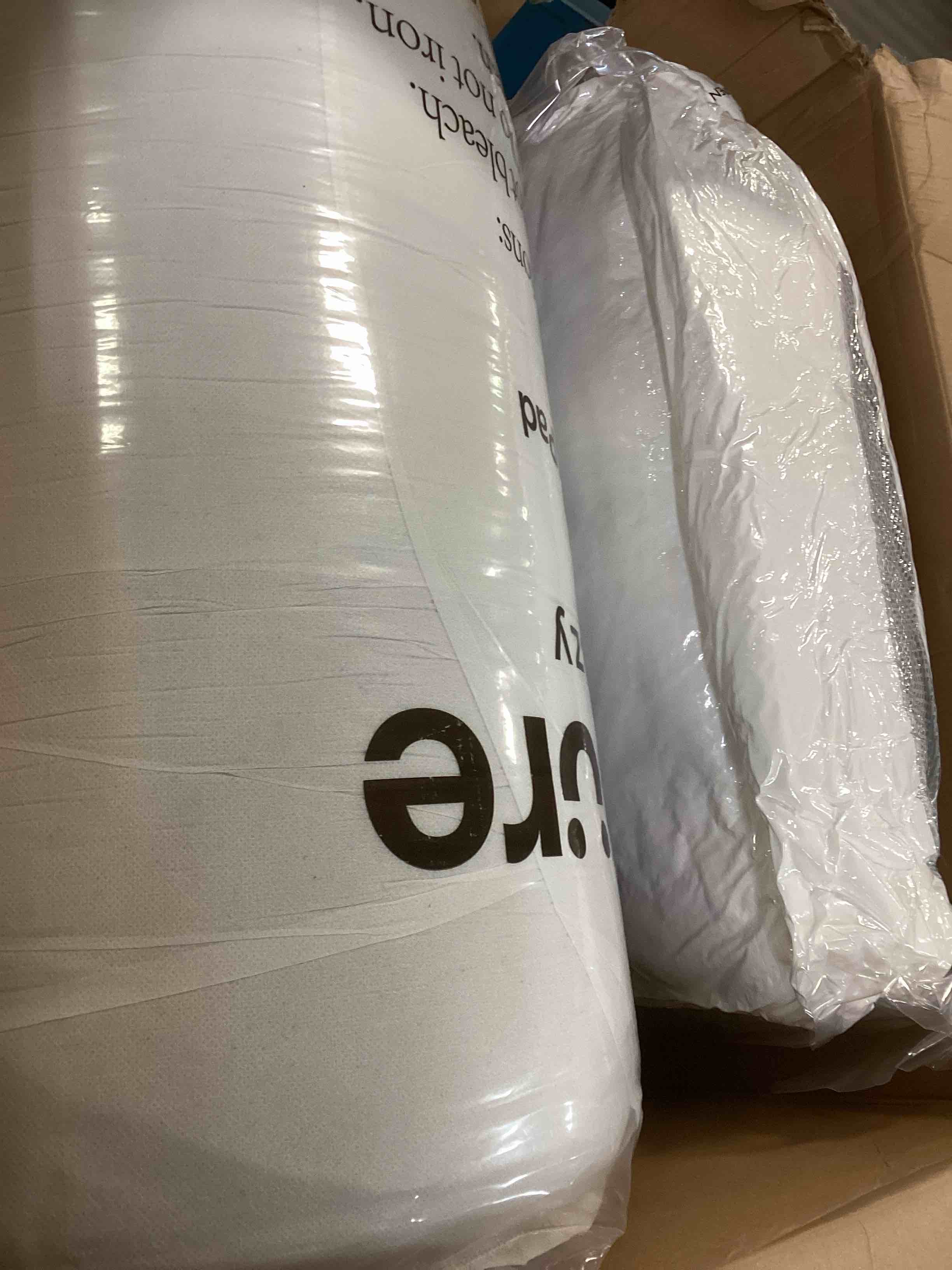https://s3.amazonaws.com/lotting-images-prod/bidfta/TEA0489725_1729785101382.jpeg