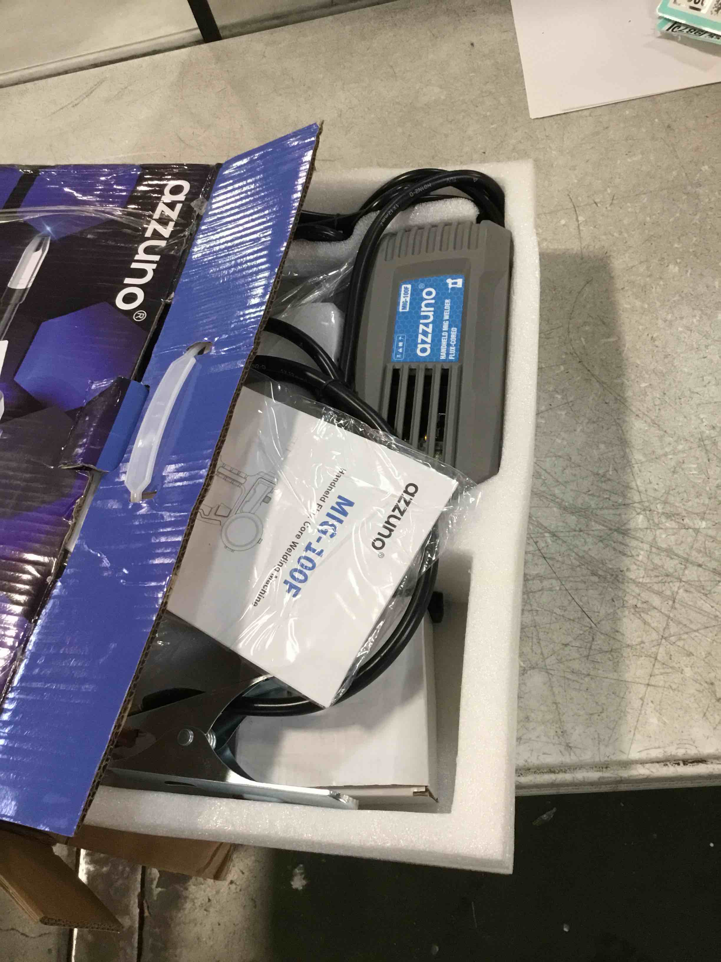 https://s3.amazonaws.com/lotting-images-prod/bidfta/TEA0489863_1729866808244.jpeg