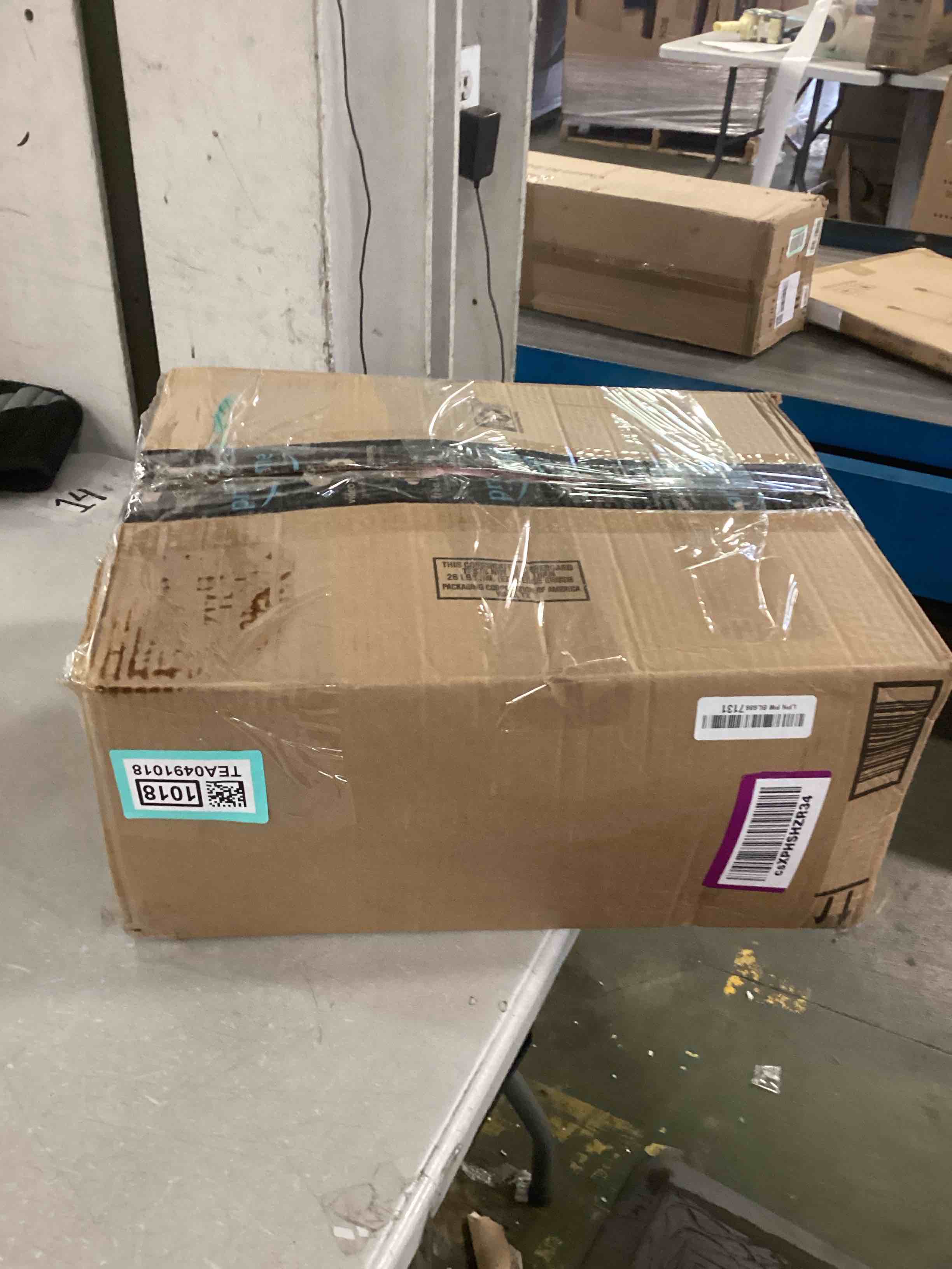 https://s3.amazonaws.com/lotting-images-prod/bidfta/TEA0491018_1730833680771.jpeg