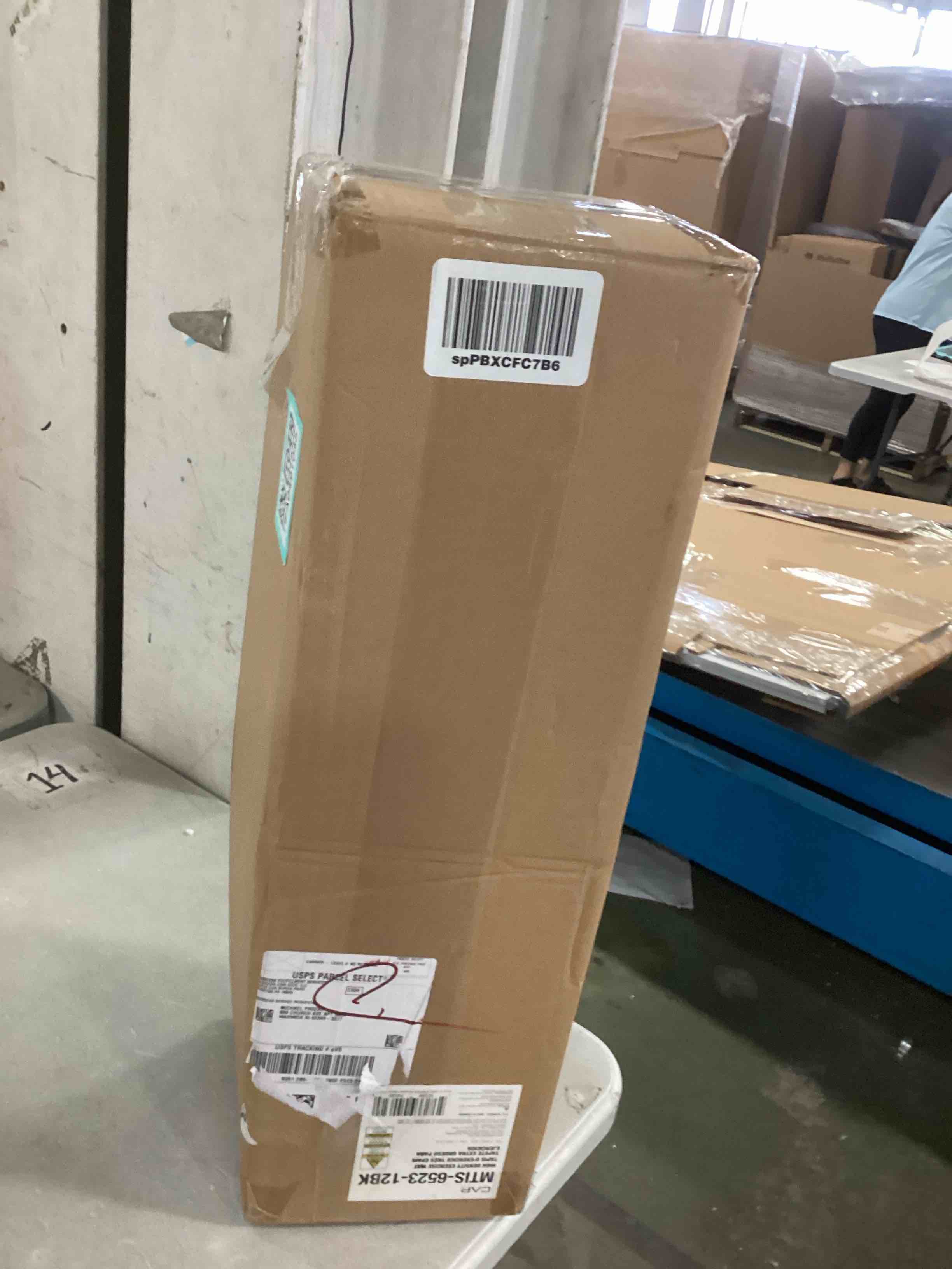 https://s3.amazonaws.com/lotting-images-prod/bidfta/TEA0491045_1730818168710.jpeg
