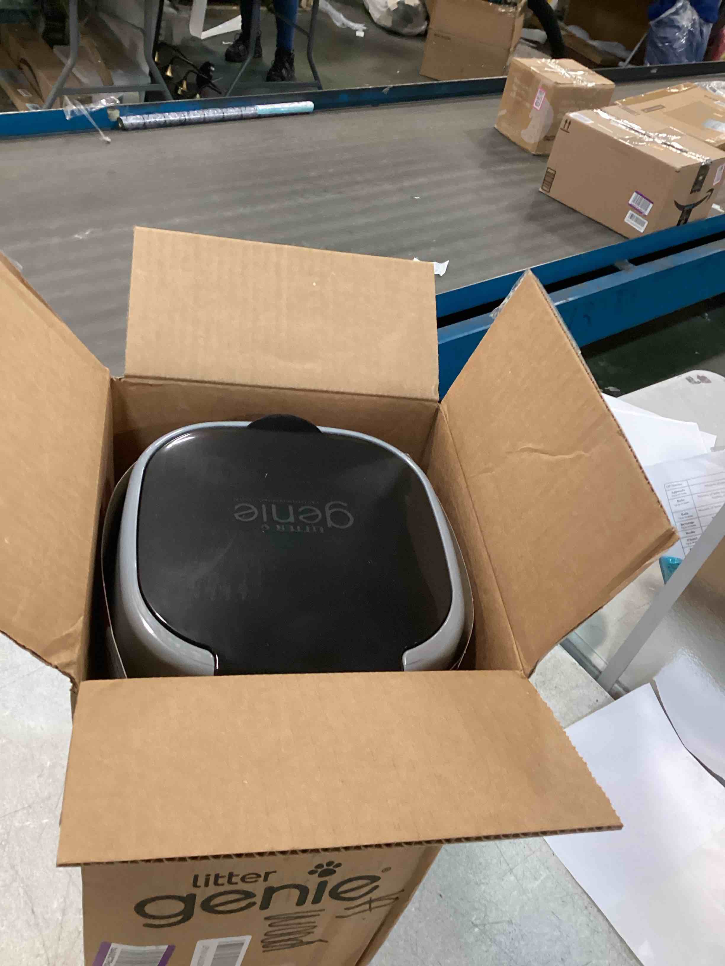 https://s3.amazonaws.com/lotting-images-prod/bidfta/TEA0491244_1730205170211.jpeg
