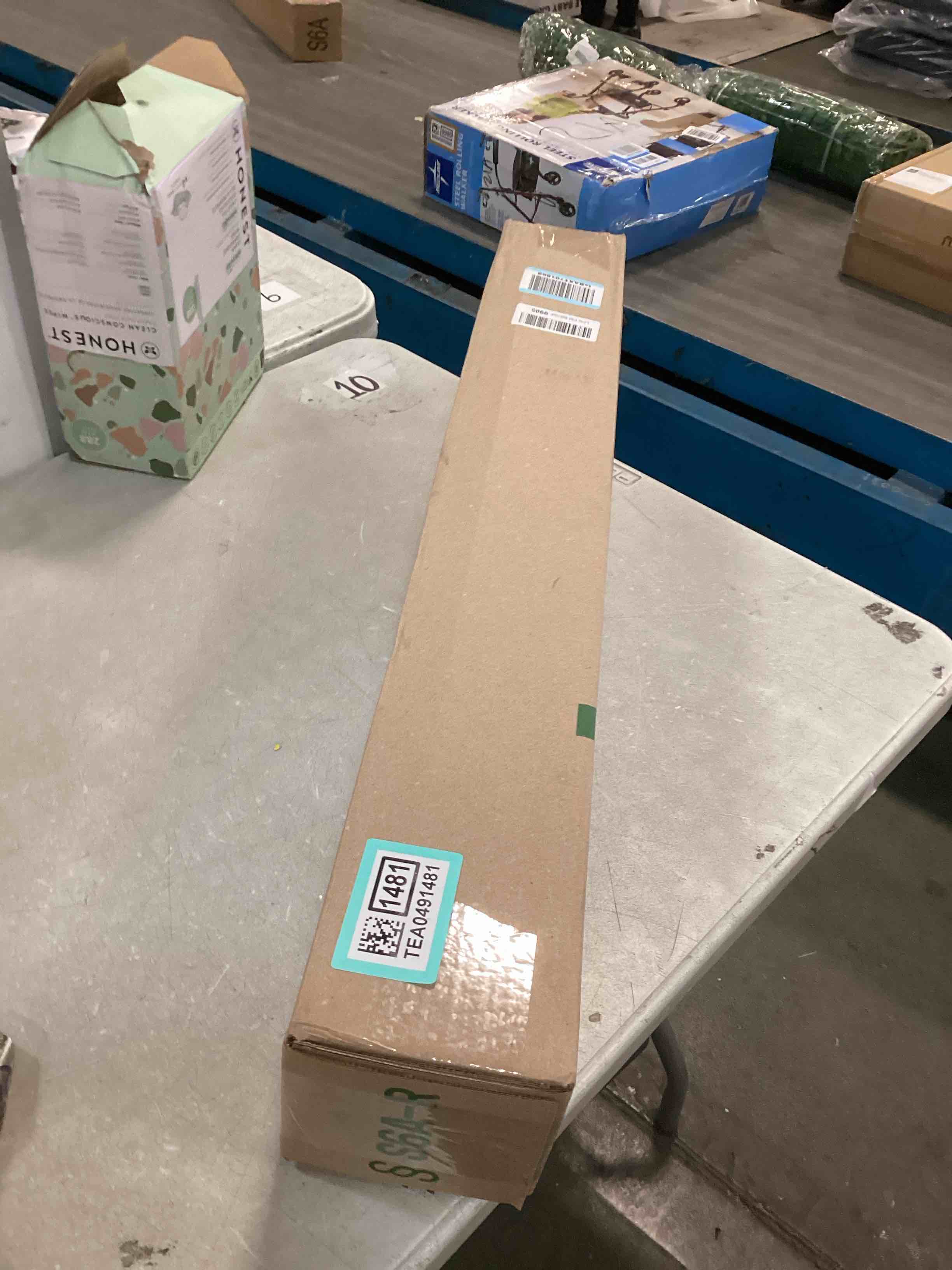 https://s3.amazonaws.com/lotting-images-prod/bidfta/TEA0491481_1730120634074.jpeg