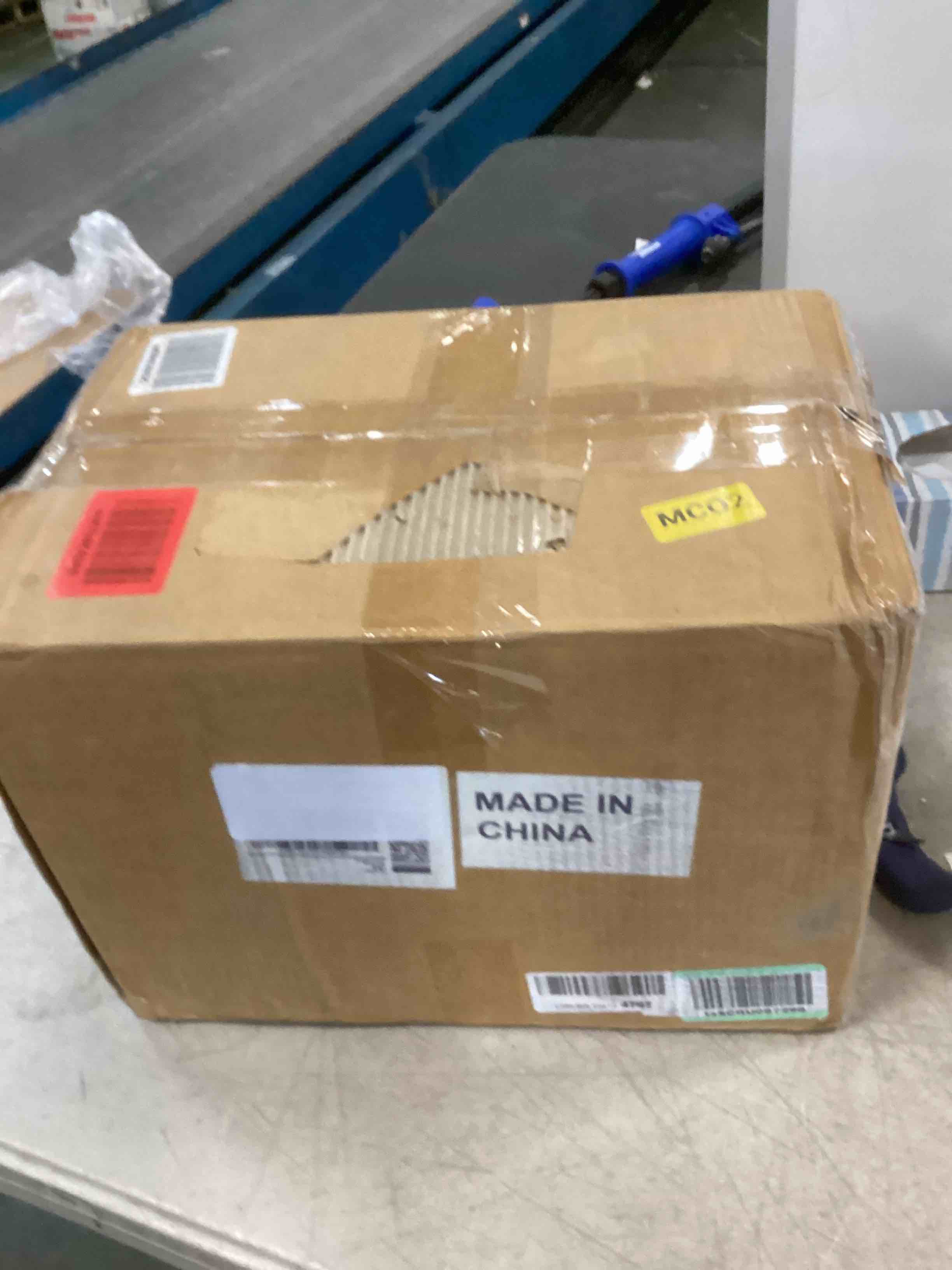 https://s3.amazonaws.com/lotting-images-prod/bidfta/TEA0492180_1730484450433.jpeg