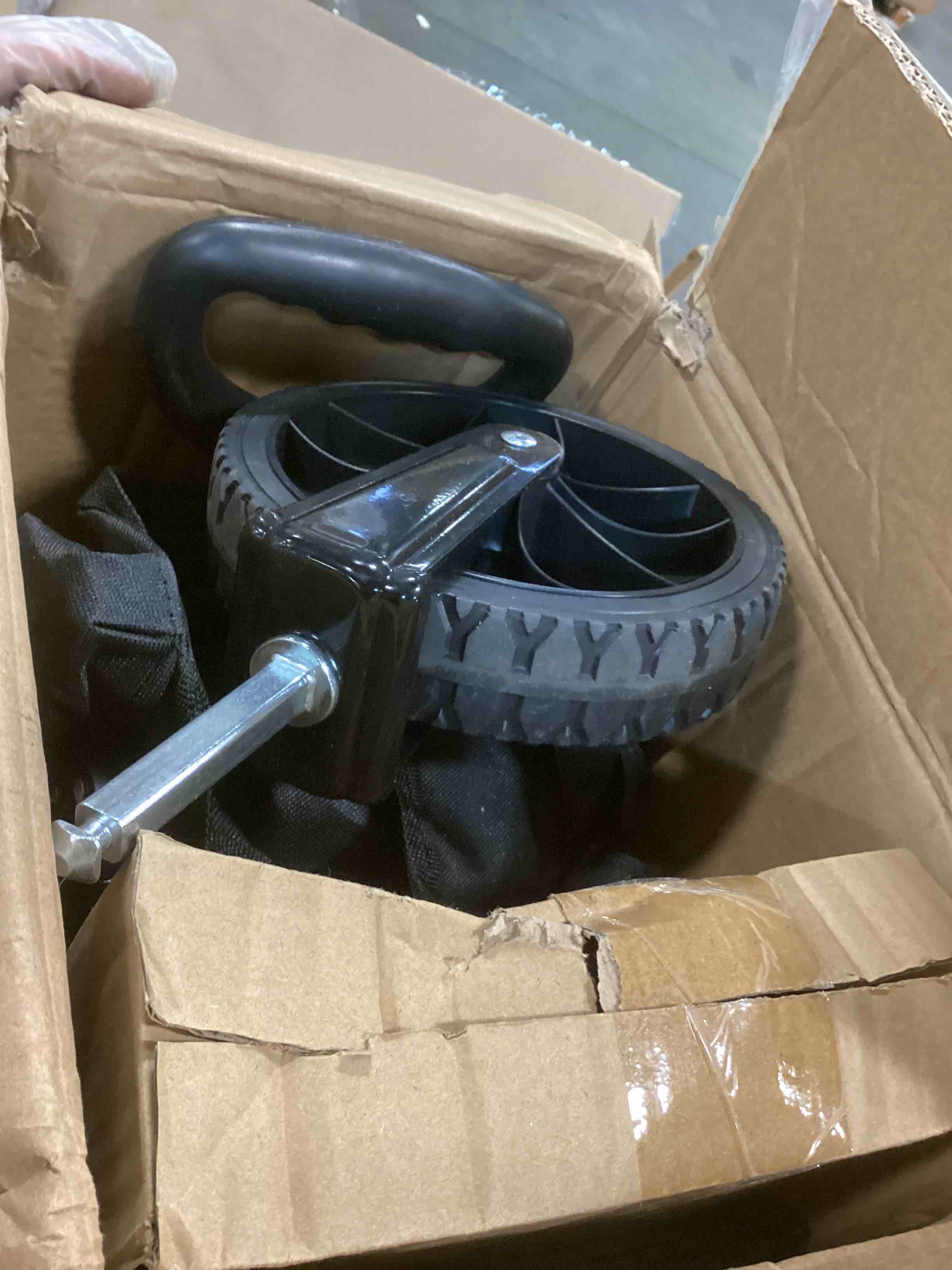 https://s3.amazonaws.com/lotting-images-prod/bidfta/TEA0492330_1730405217327.jpeg