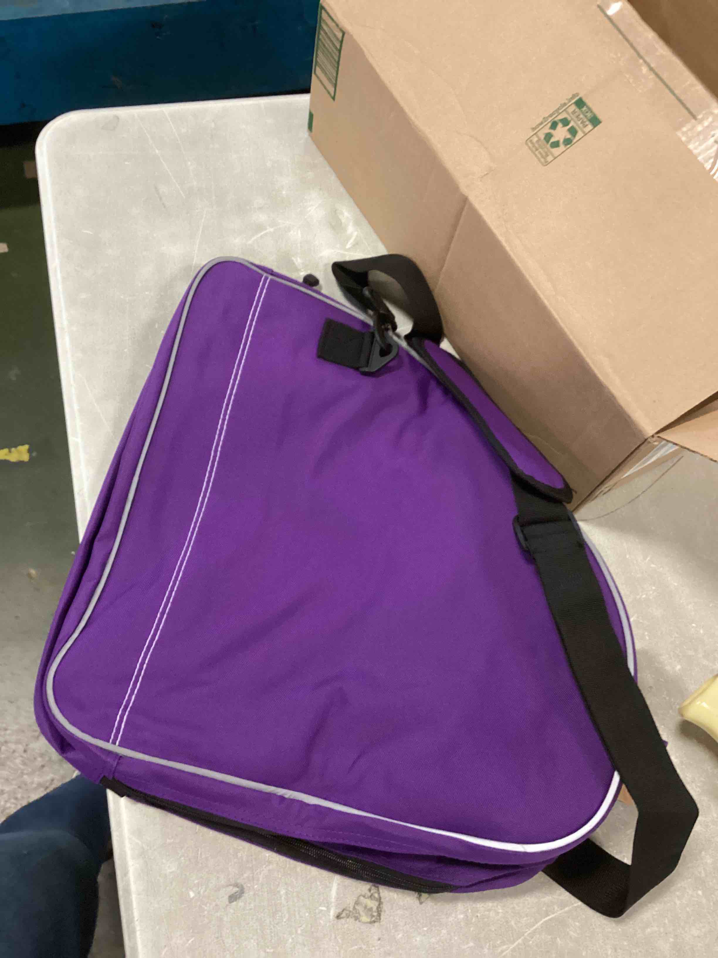 https://s3.amazonaws.com/lotting-images-prod/bidfta/TEA0492956_1730219062557.jpeg