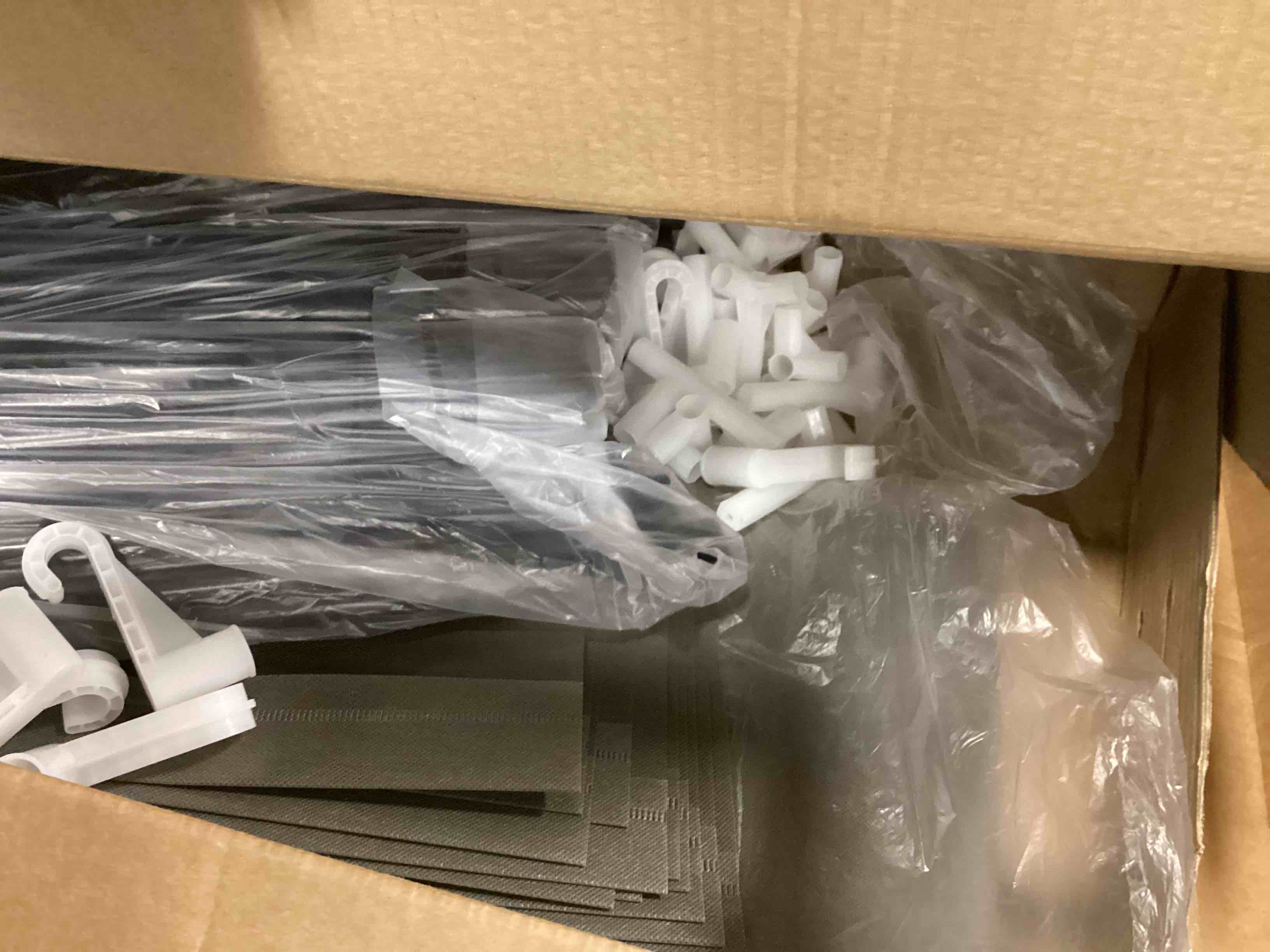https://s3.amazonaws.com/lotting-images-prod/bidfta/TEA0493028_1730208137662.jpeg