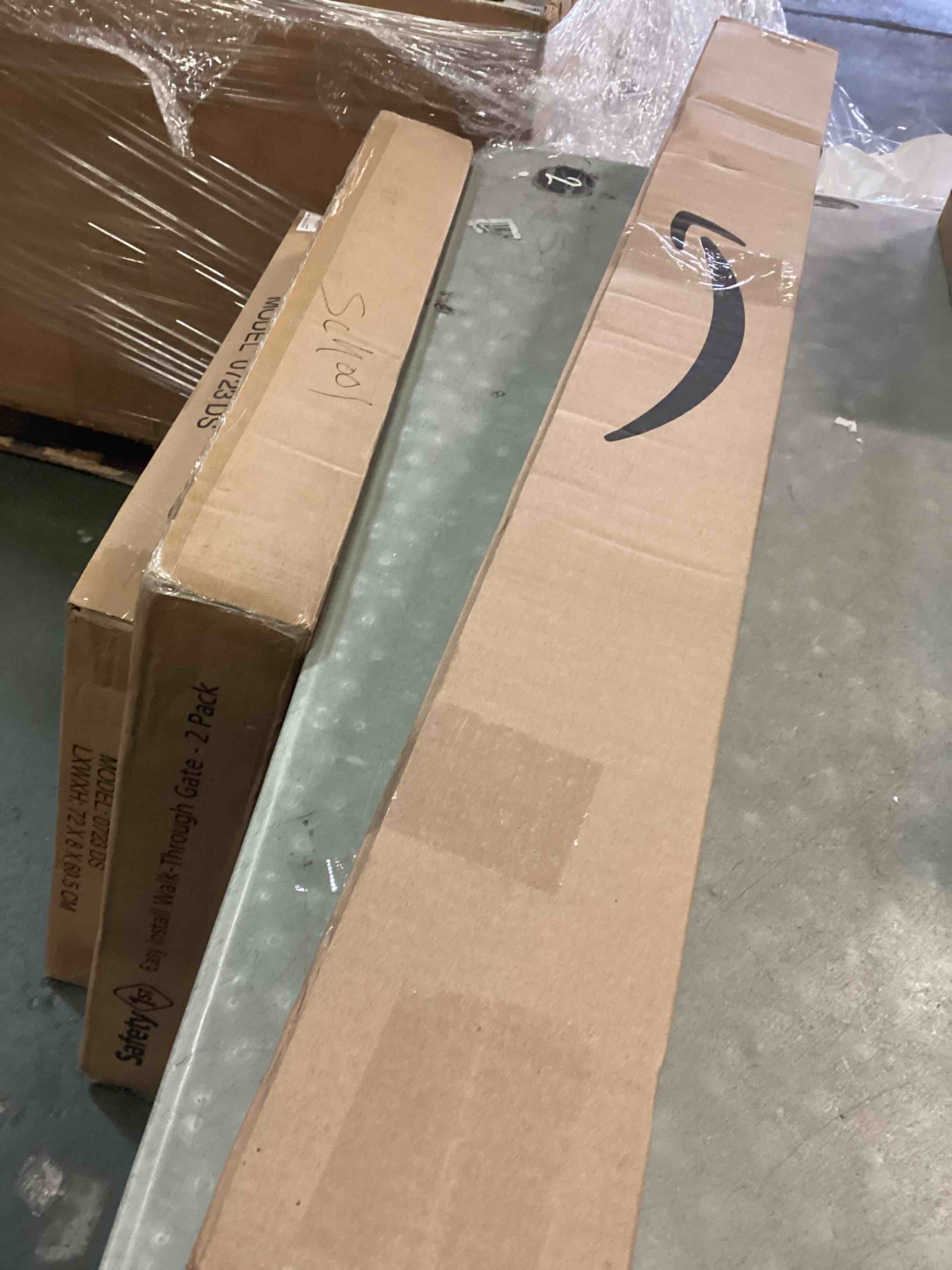 https://s3.amazonaws.com/lotting-images-prod/bidfta/TEA0493143_1730138406133.jpeg