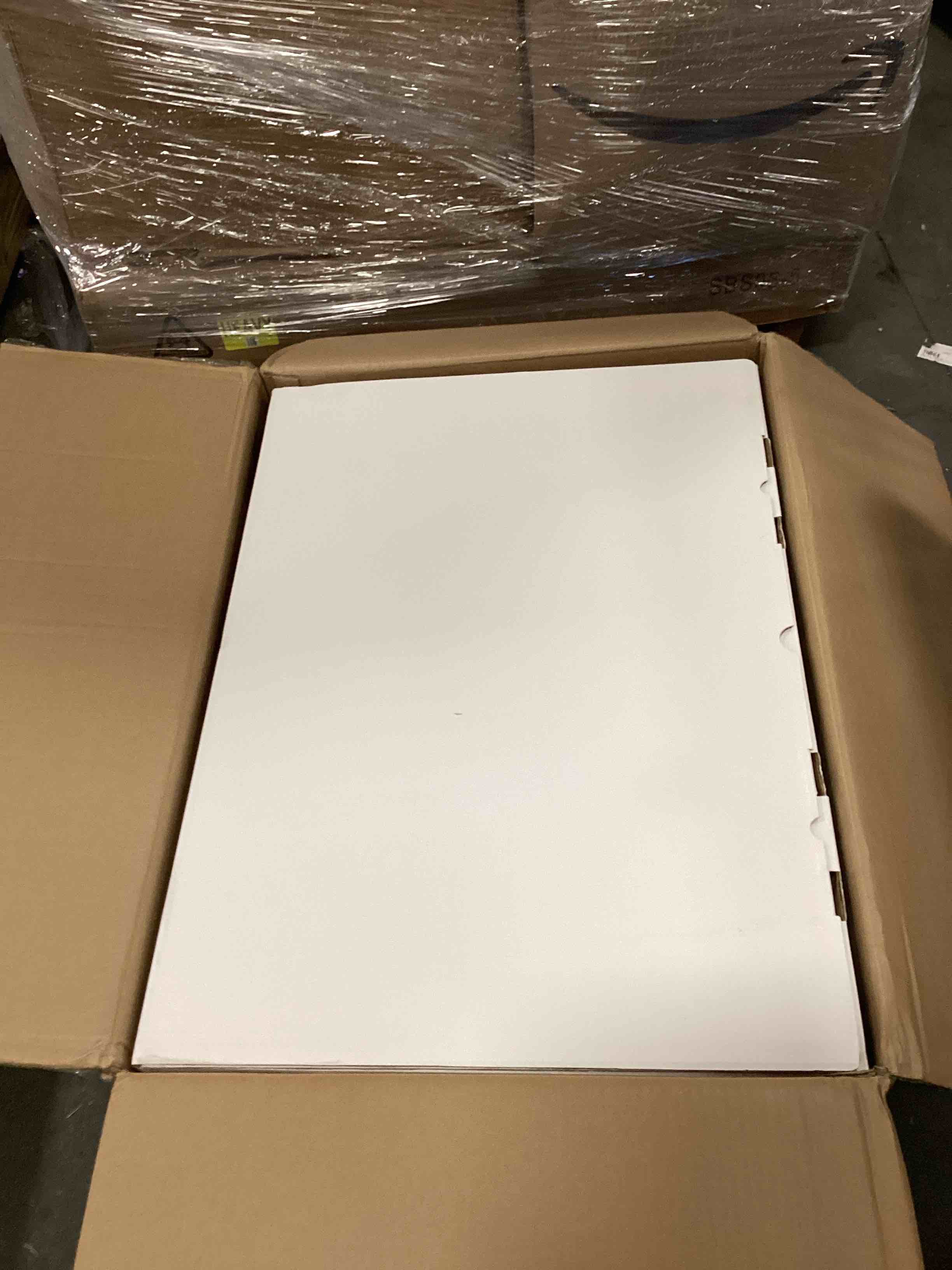 https://s3.amazonaws.com/lotting-images-prod/bidfta/TEA0493432_1729687022144.jpeg