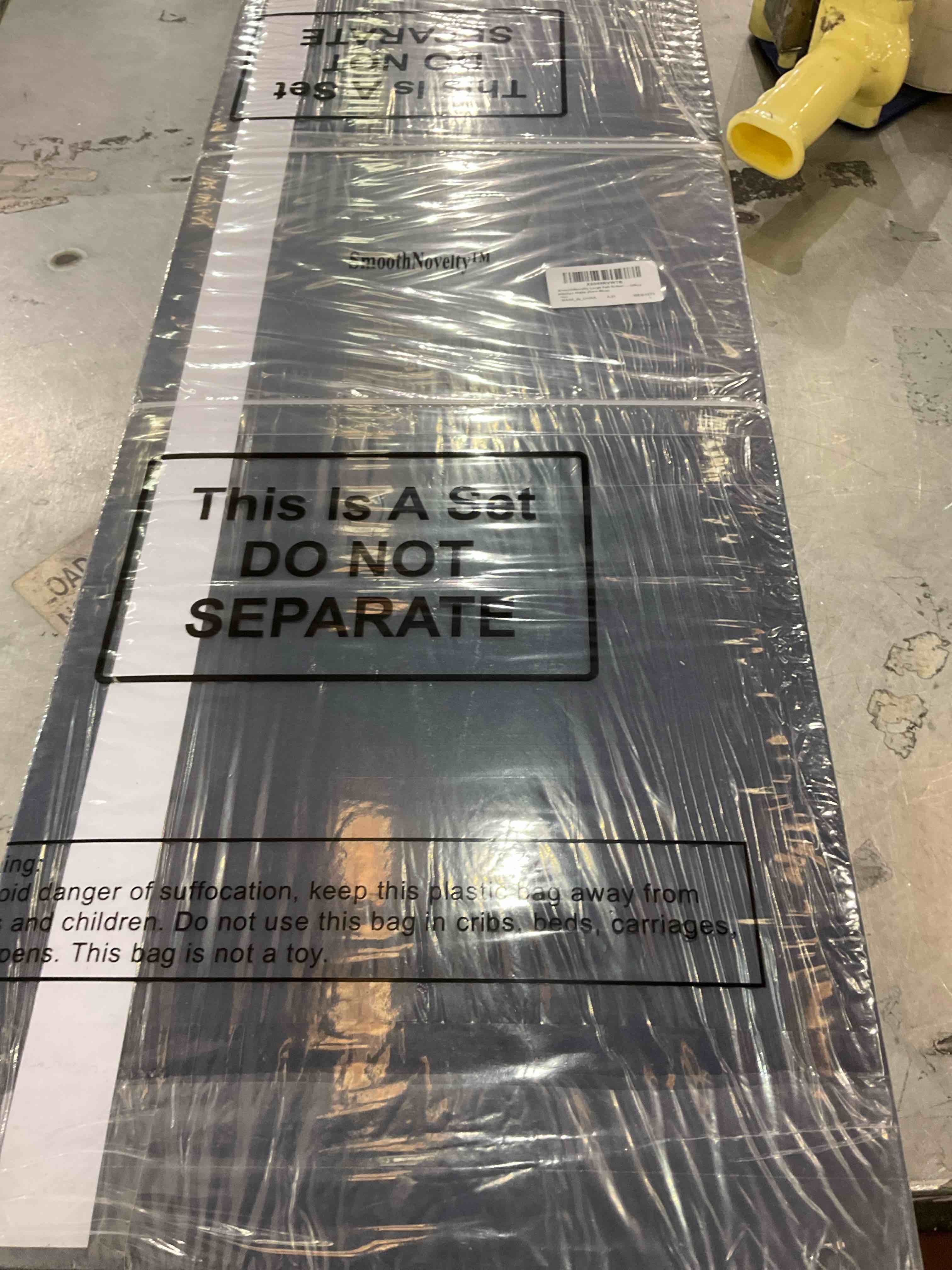 https://s3.amazonaws.com/lotting-images-prod/bidfta/TEA0496083_1742492952462.jpeg