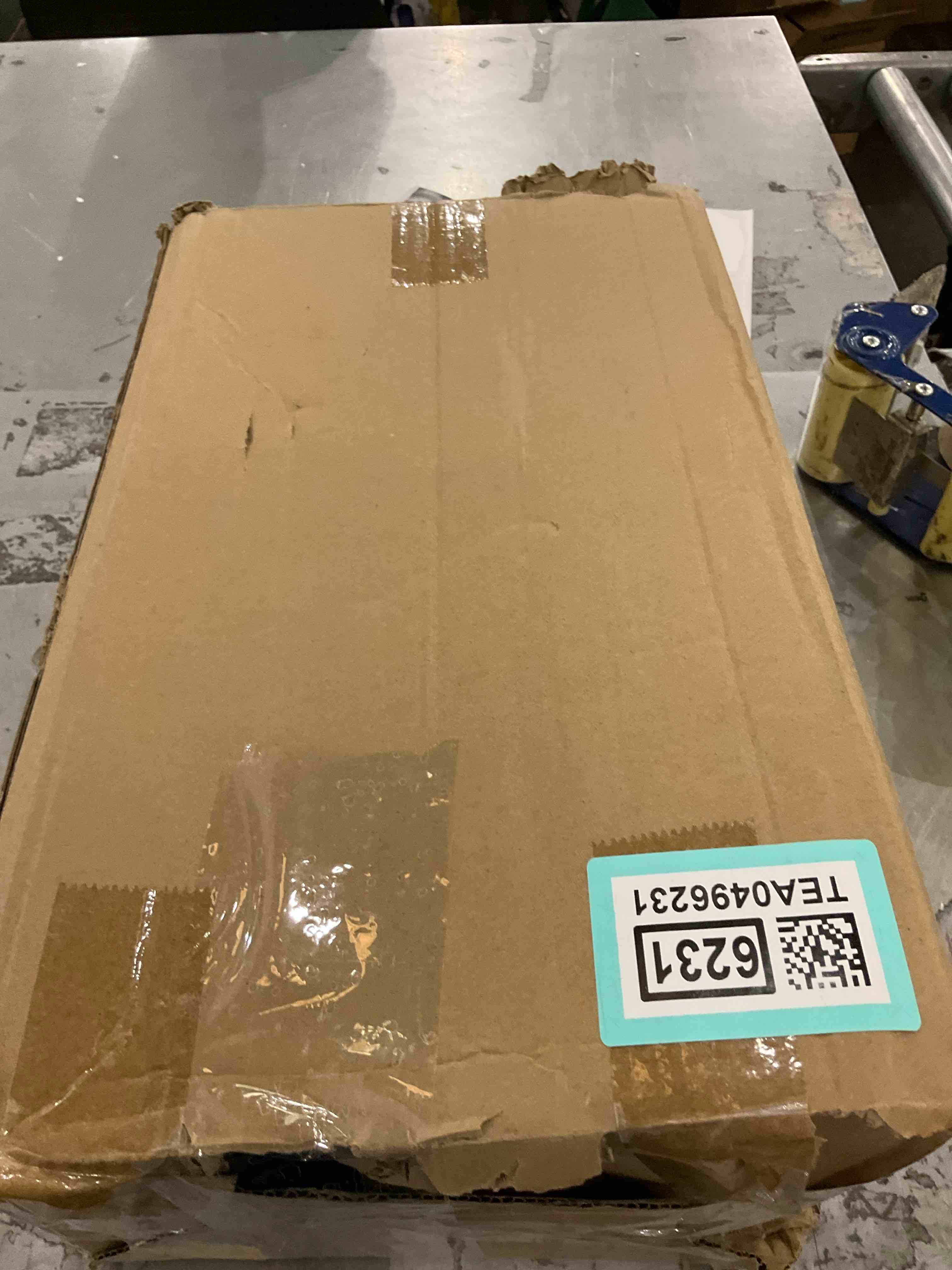 https://s3.amazonaws.com/lotting-images-prod/bidfta/TEA0496231_1742485440617.jpeg