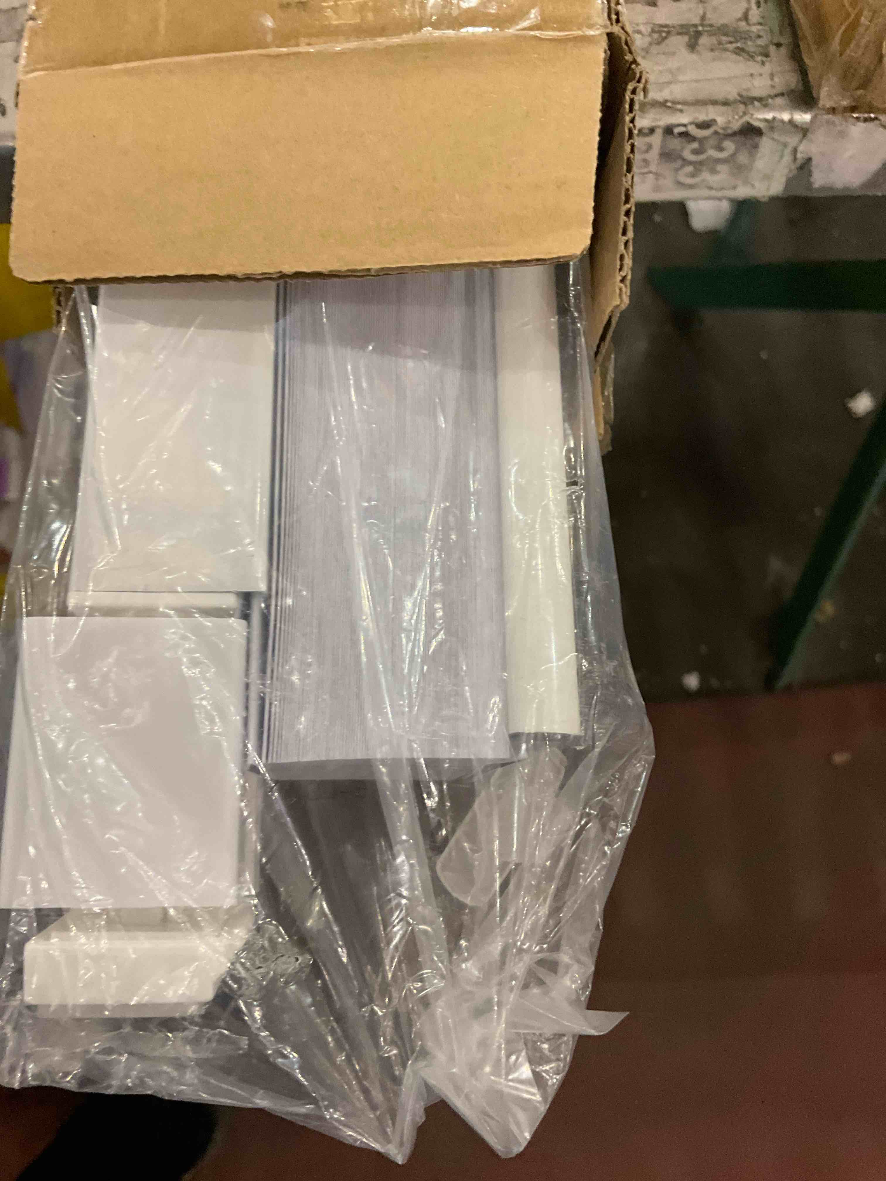 https://s3.amazonaws.com/lotting-images-prod/bidfta/TEA0496243_1742483948496.jpeg