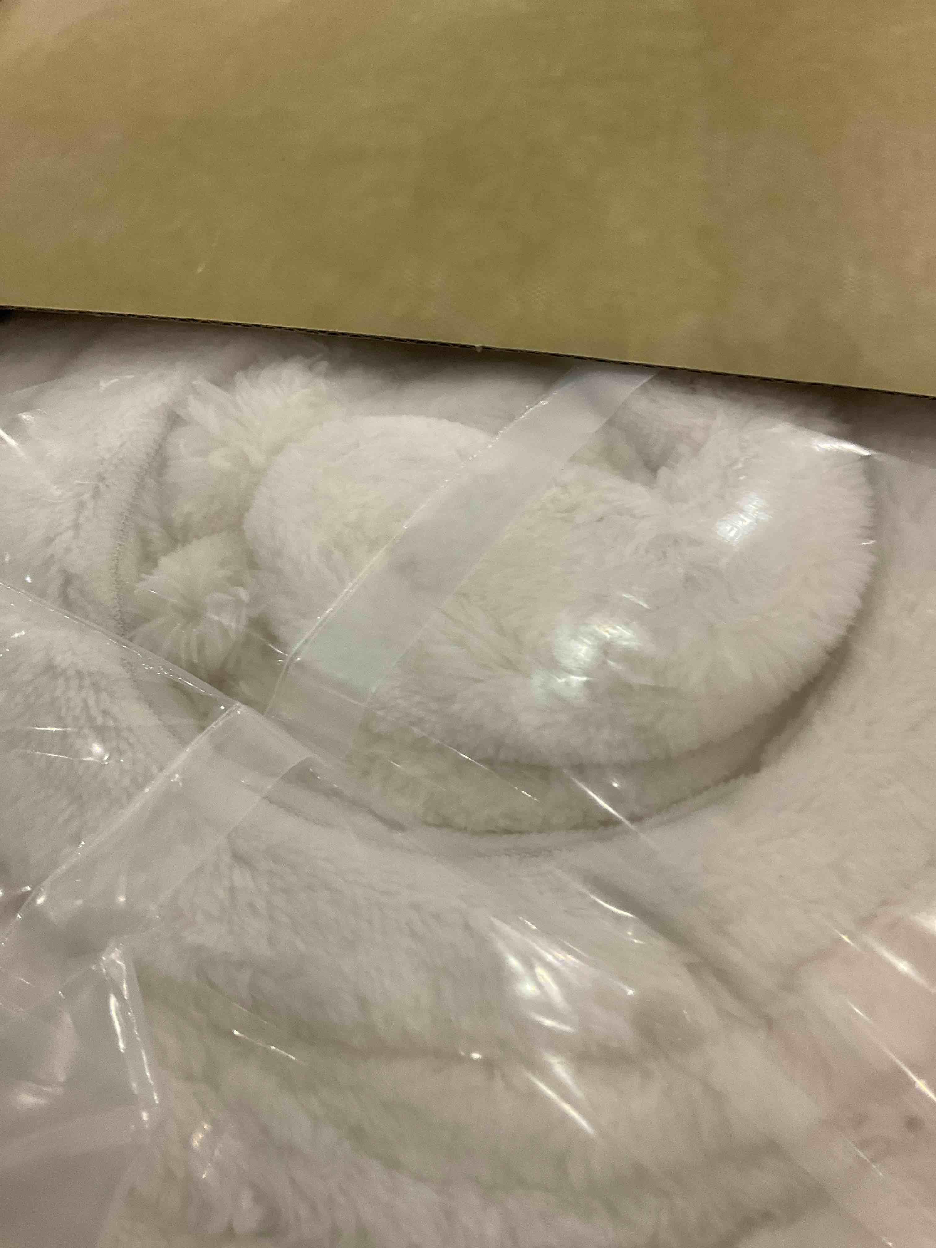 https://s3.amazonaws.com/lotting-images-prod/bidfta/TEA0496253_1742481835248.jpeg