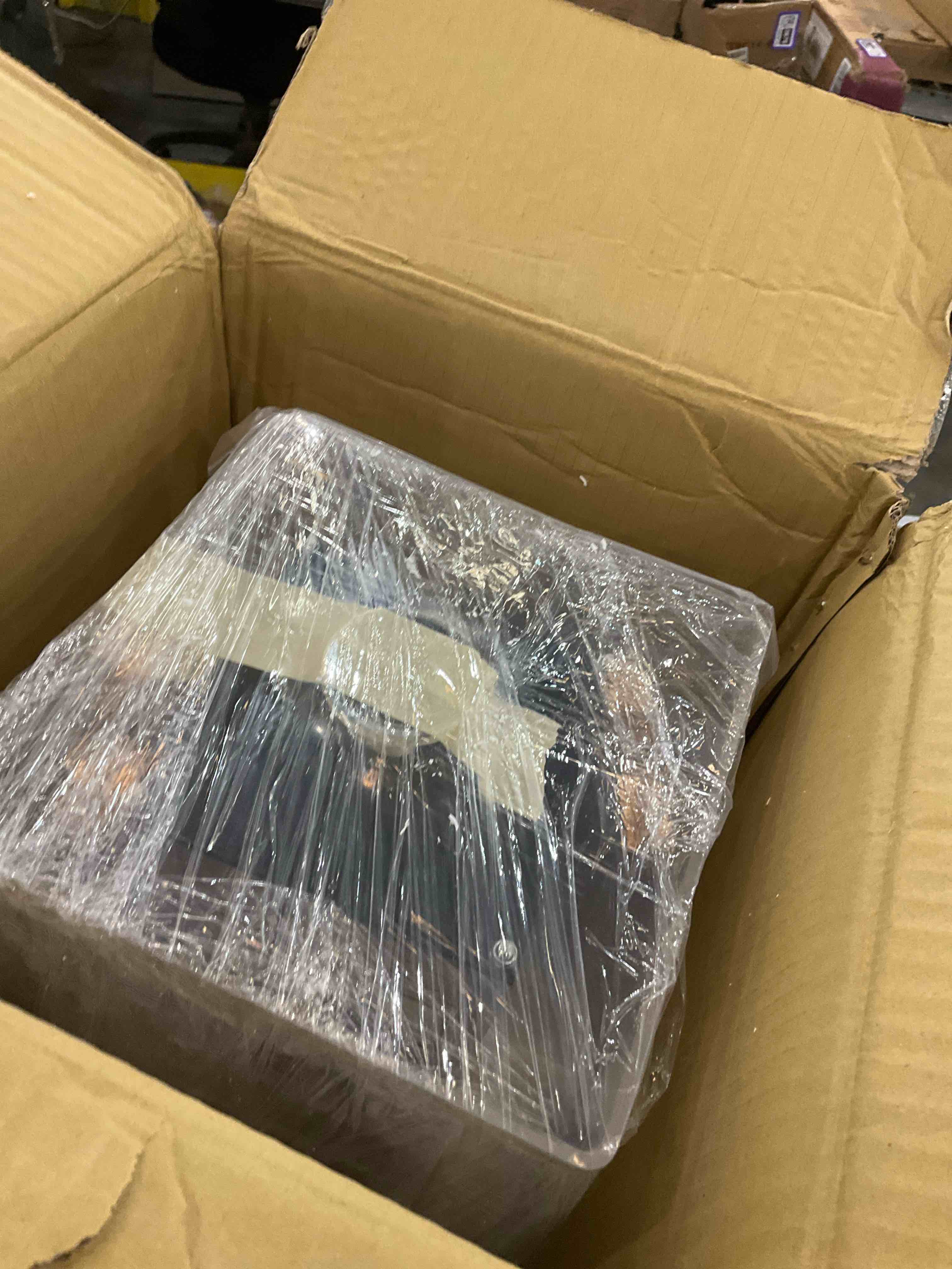 https://s3.amazonaws.com/lotting-images-prod/bidfta/TEA0496759_1742237486672.jpeg