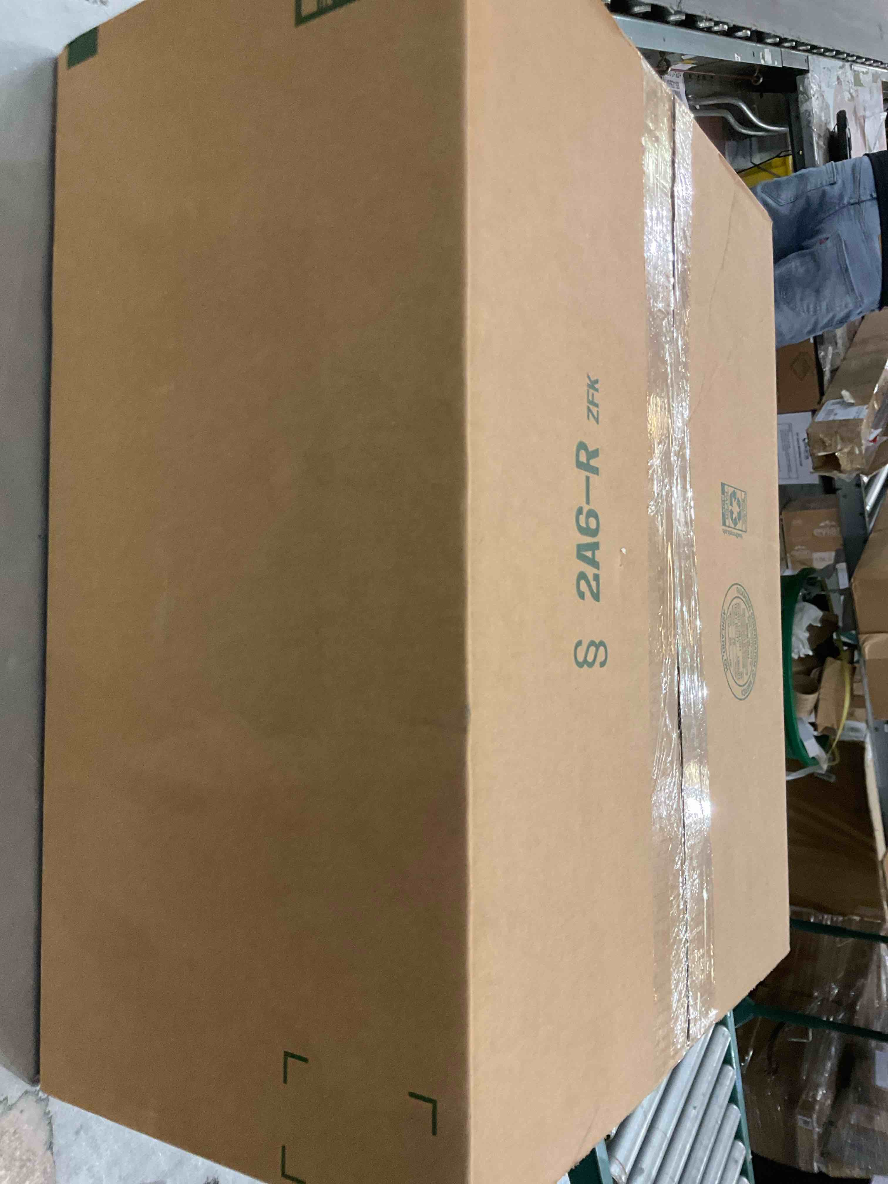 https://s3.amazonaws.com/lotting-images-prod/bidfta/TEA0496848_1742233420174.jpeg
