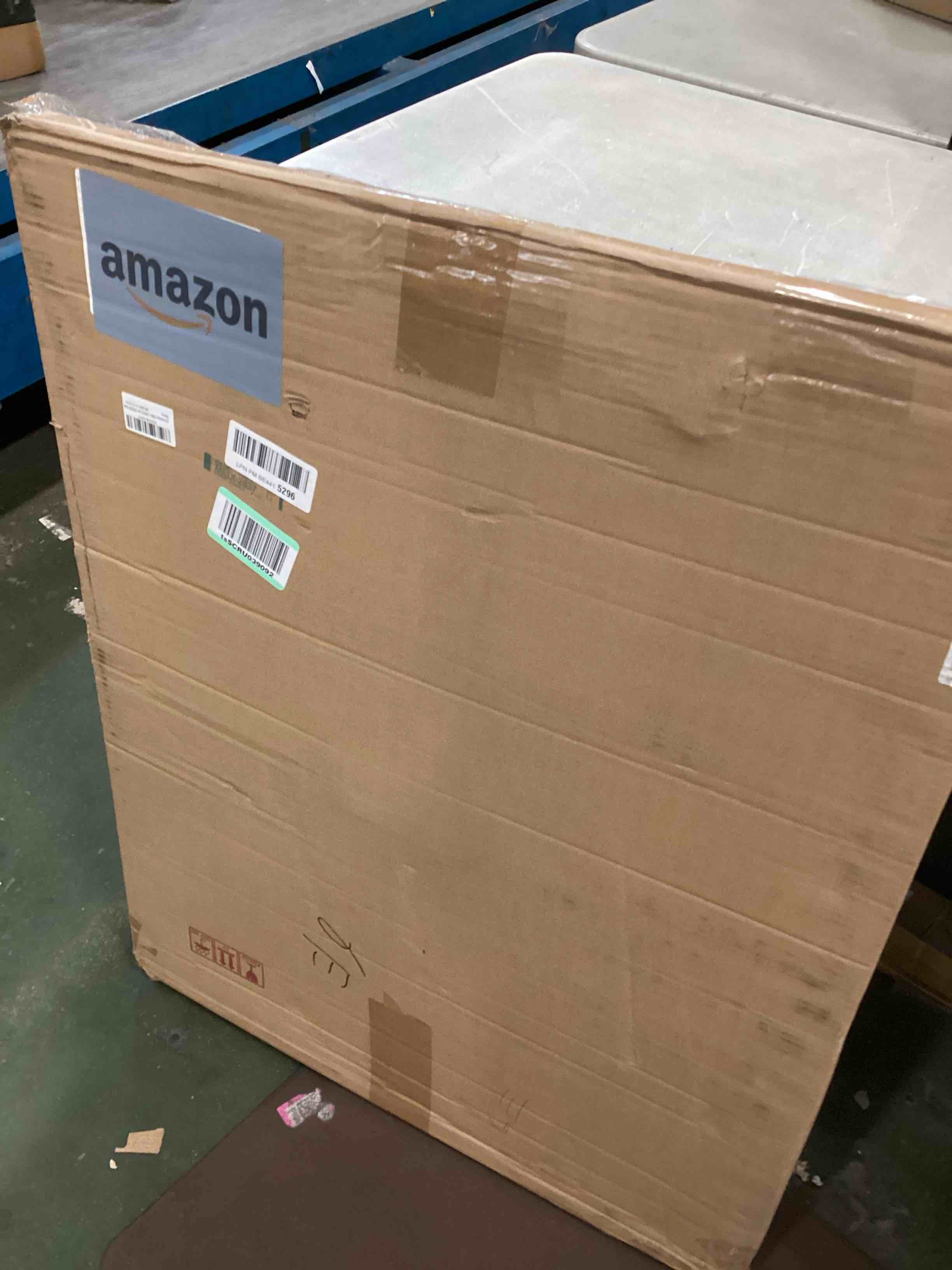 https://s3.amazonaws.com/lotting-images-prod/bidfta/TEA0498247_1731524150439.jpeg