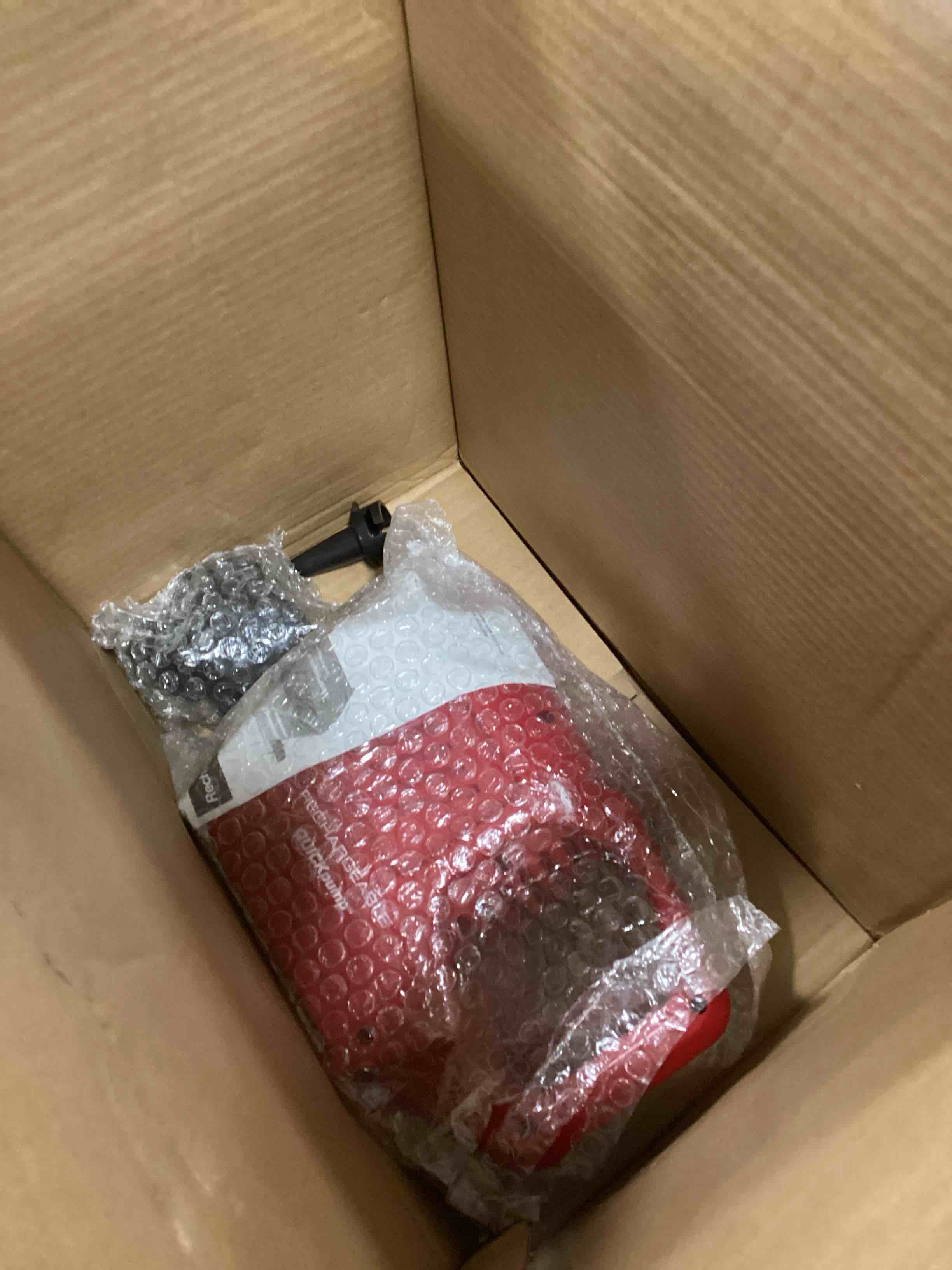 https://s3.amazonaws.com/lotting-images-prod/bidfta/TEA0498597_1731419362500.jpeg