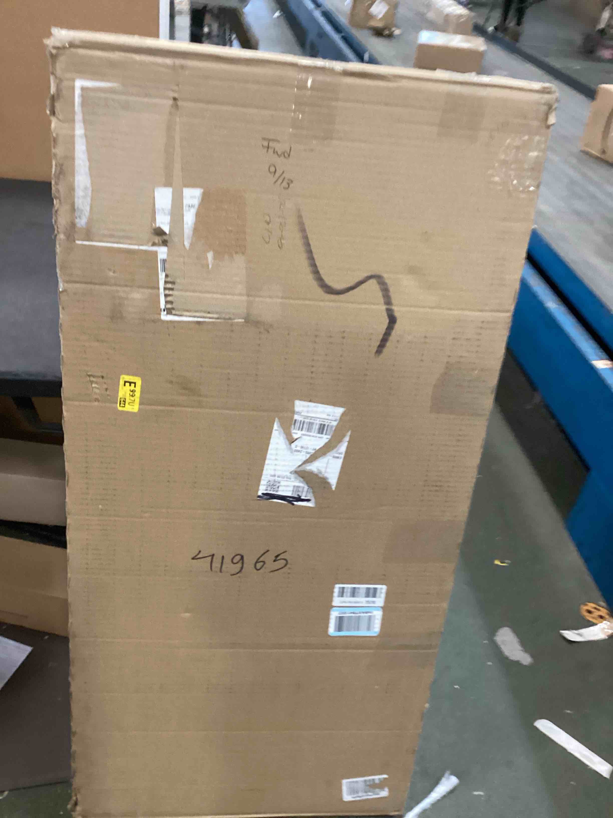 https://s3.amazonaws.com/lotting-images-prod/bidfta/TEA0498871_1731098259912.jpeg