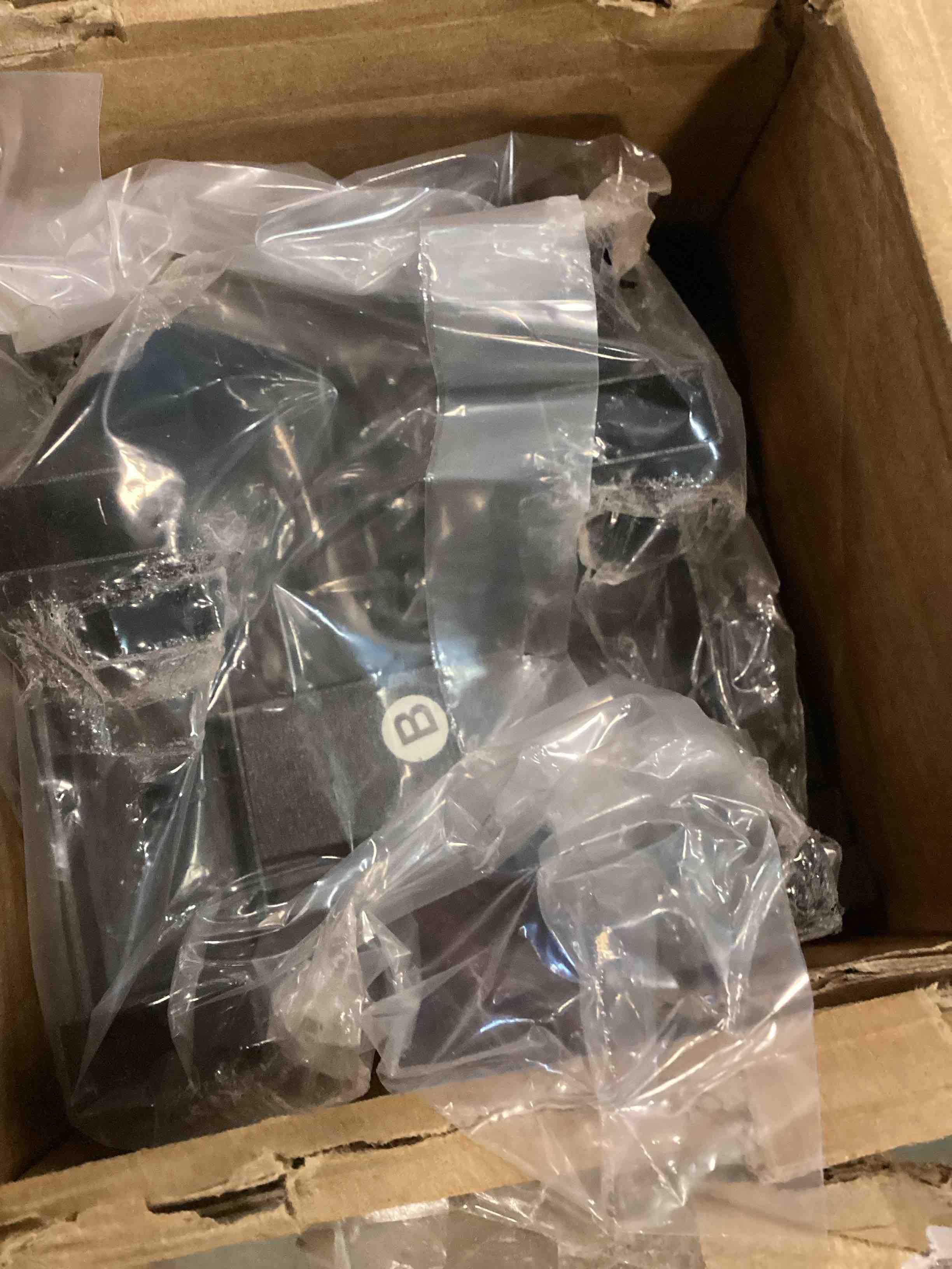 https://s3.amazonaws.com/lotting-images-prod/bidfta/TEA0498923_1731091278967.jpeg