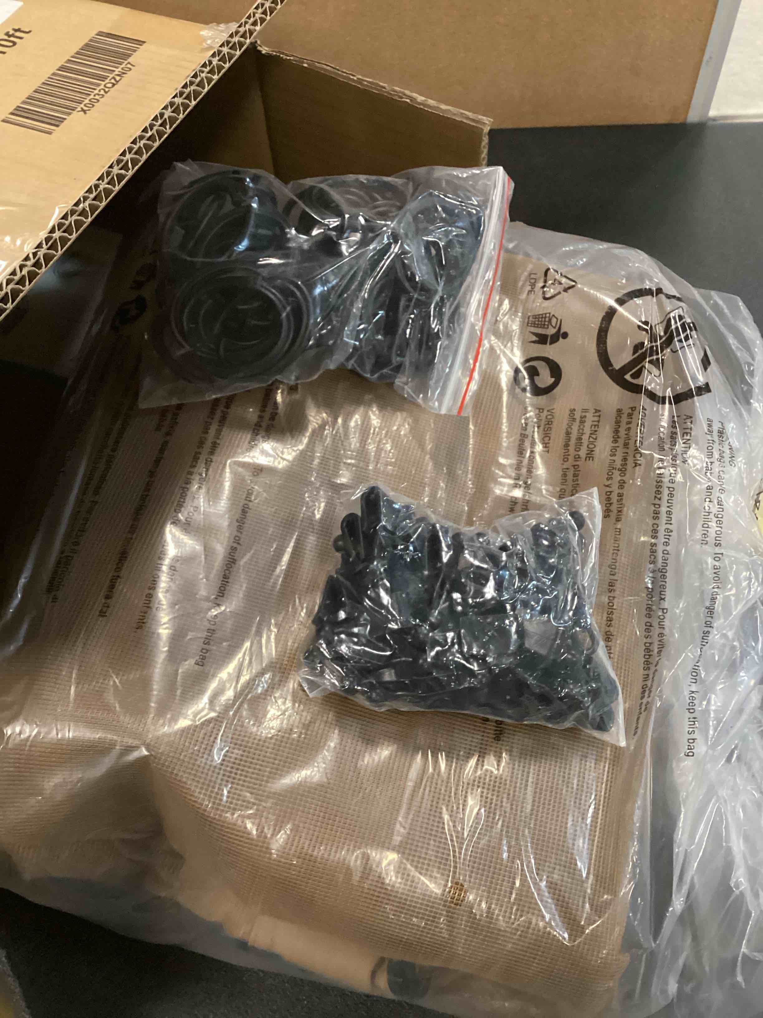 https://s3.amazonaws.com/lotting-images-prod/bidfta/TEA0499053_1731070365356.jpeg
