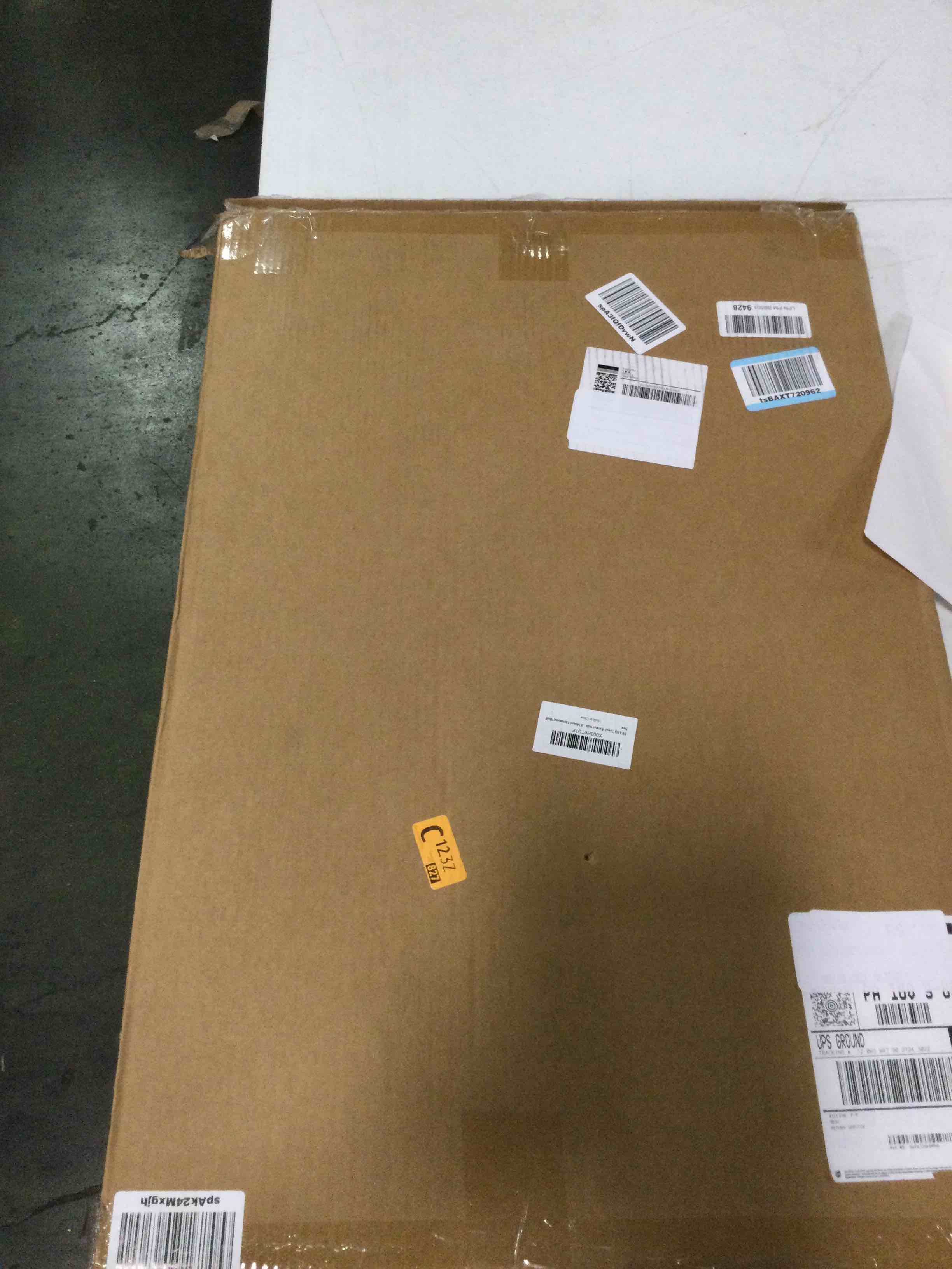 https://s3.amazonaws.com/lotting-images-prod/bidfta/TEA0499908_1729709245540.jpeg